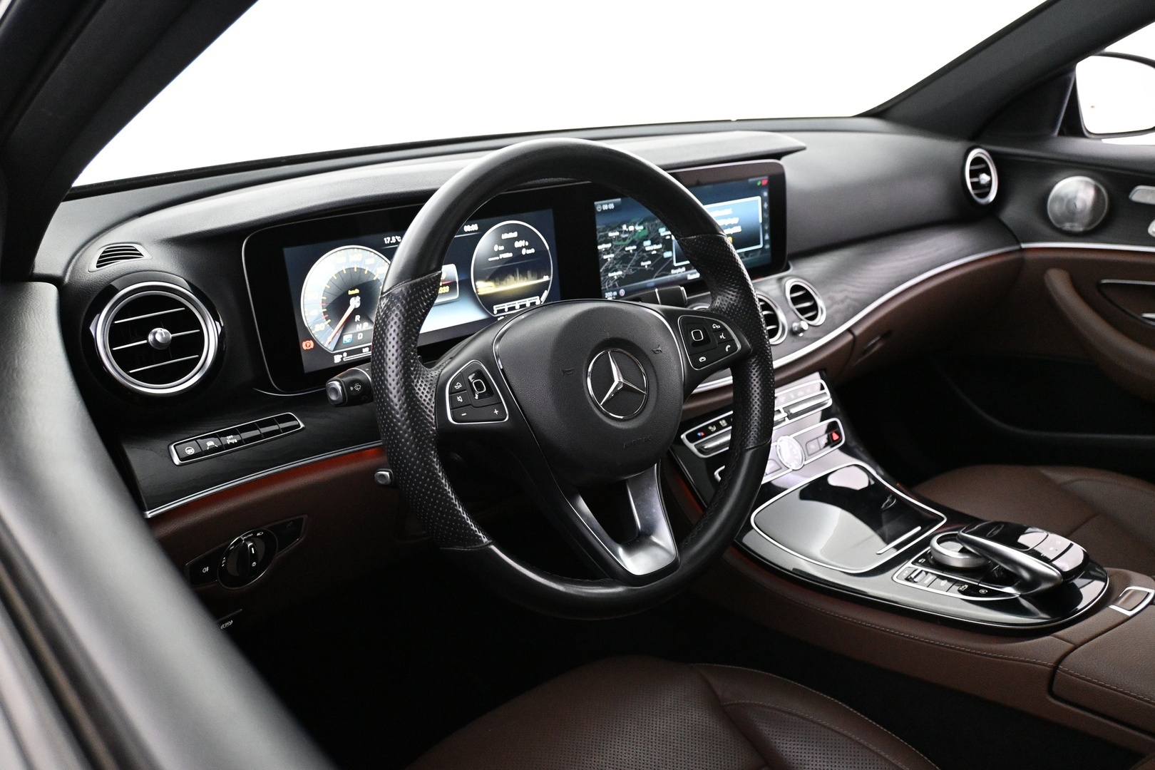 MERCEDES-BENZ E 2017