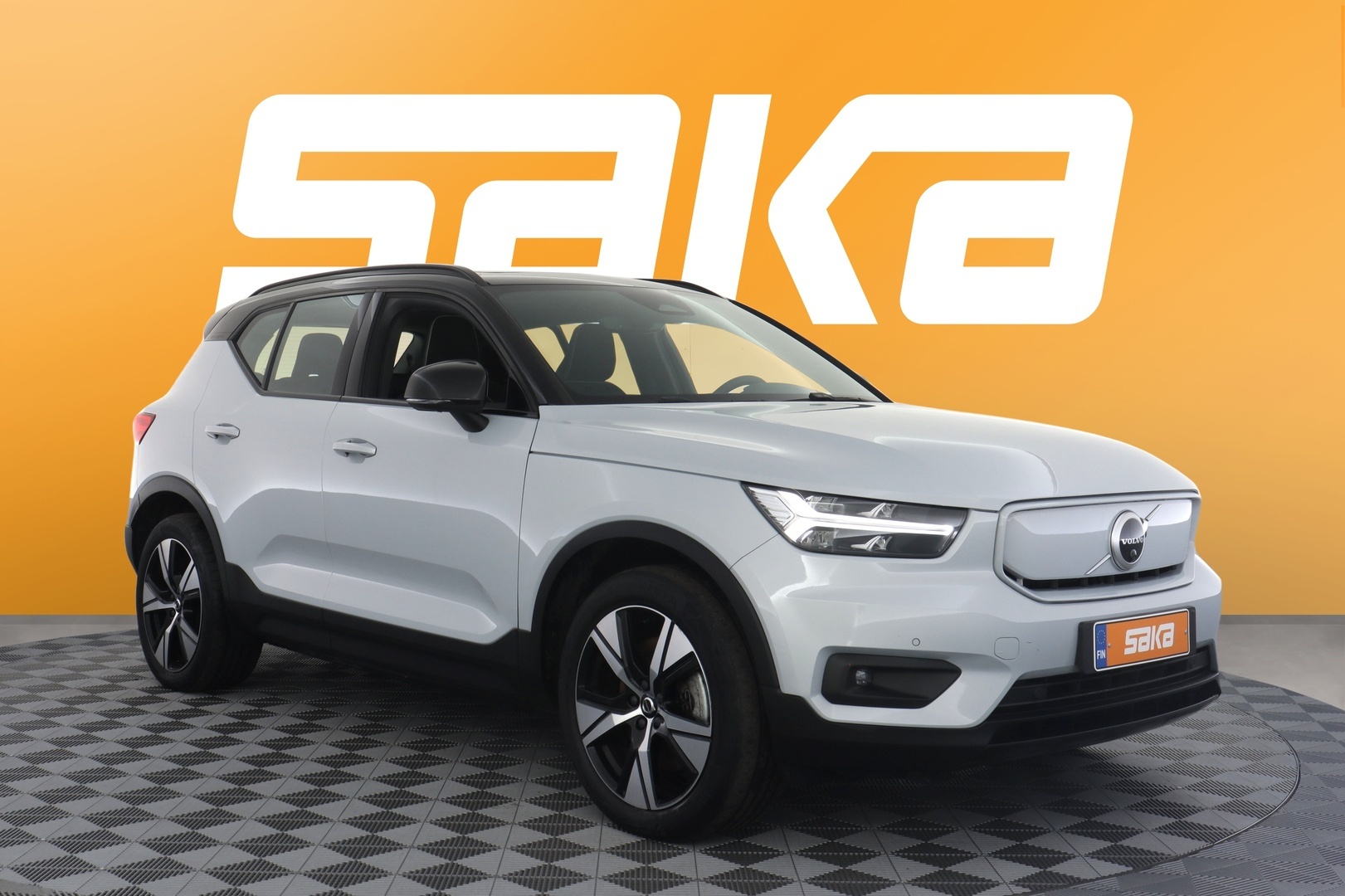 VOLVO XC40 2021