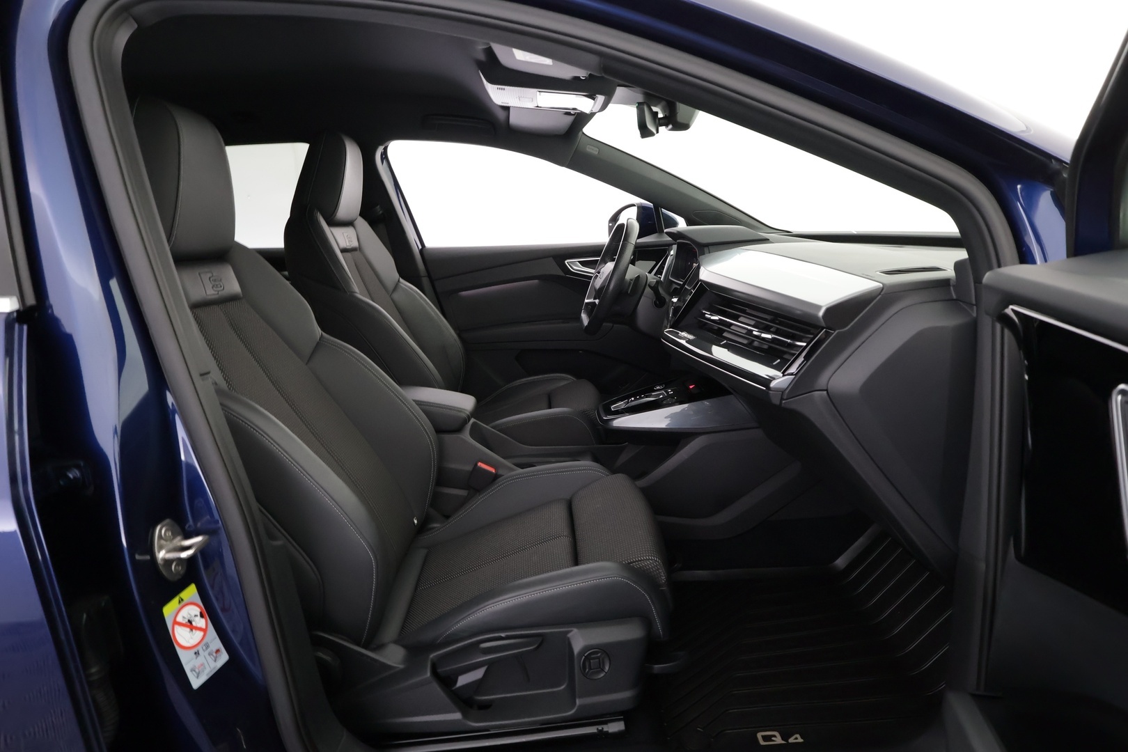 AUDI Q4 e-tron 2023