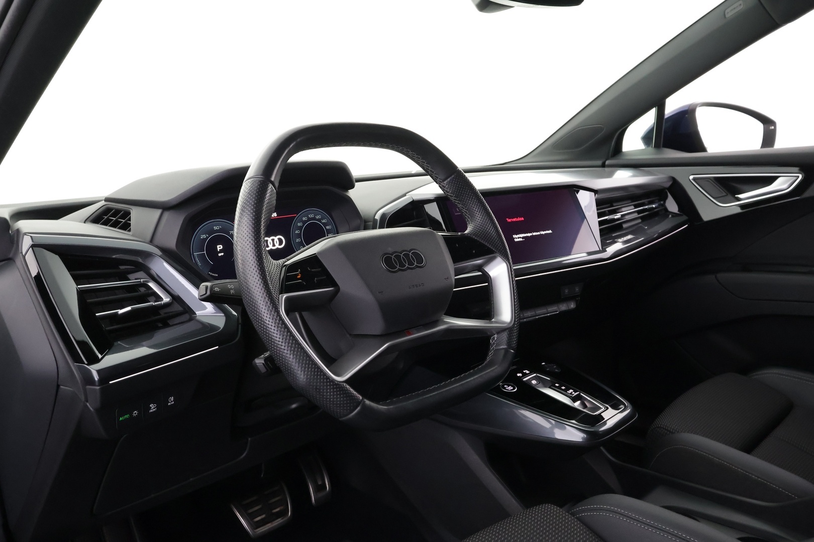 AUDI Q4 e-tron 2023