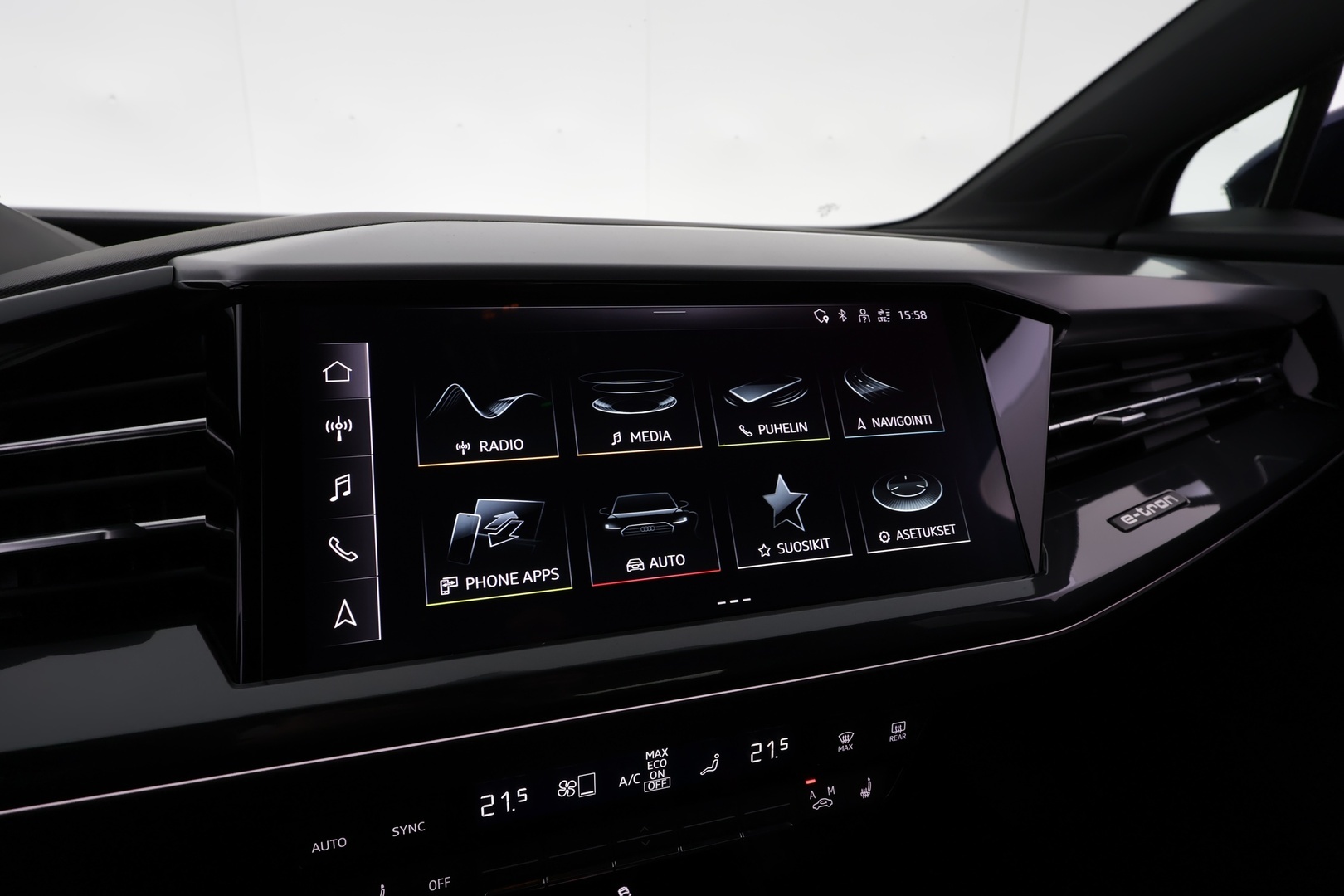 AUDI Q4 e-tron 2023