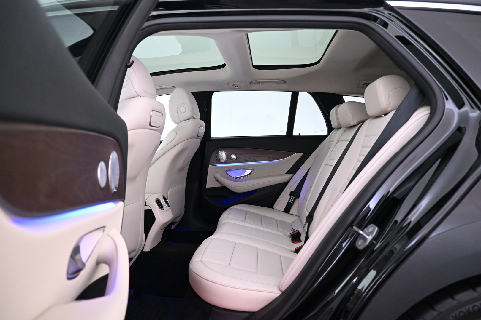 MERCEDES-BENZ E 2018