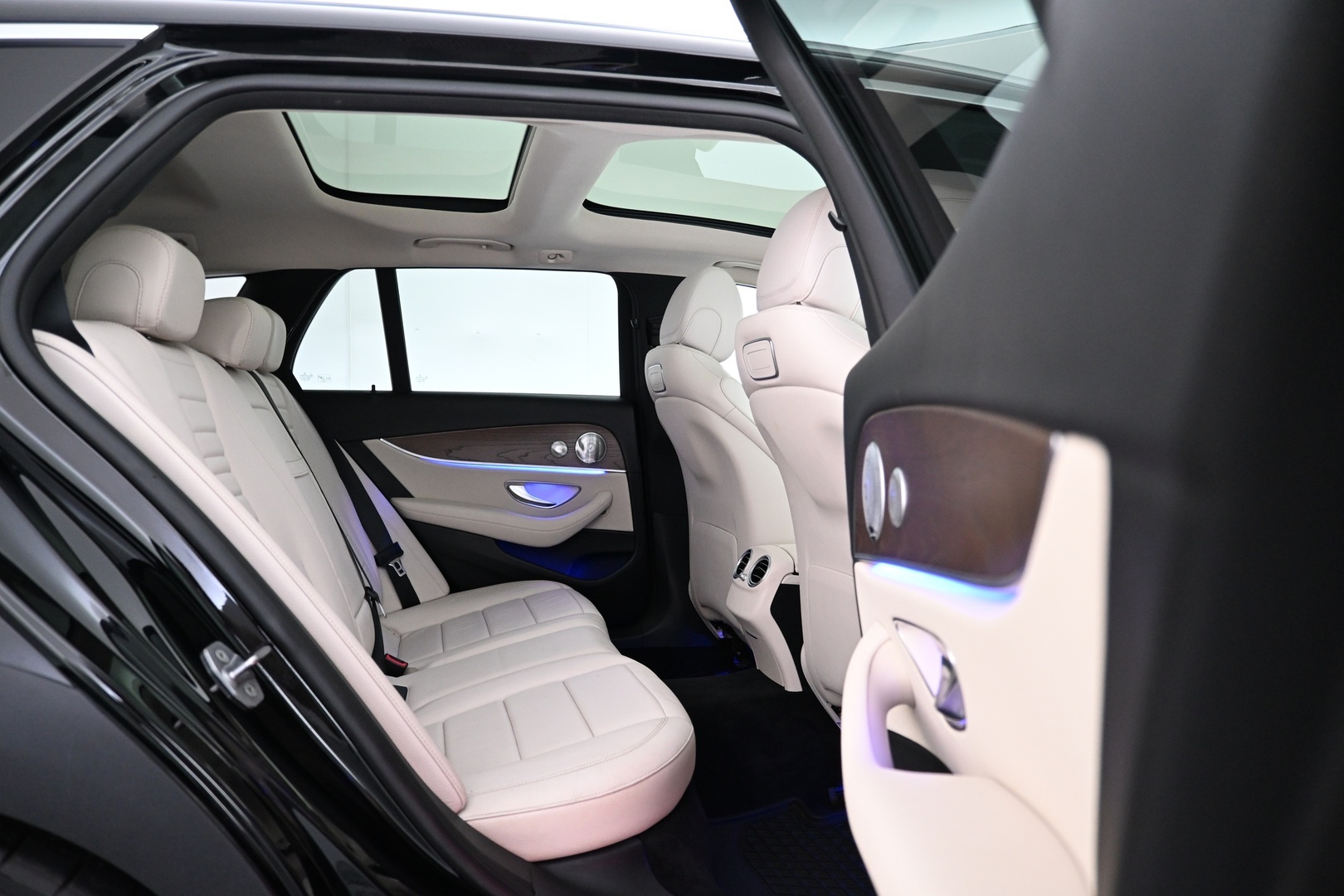 MERCEDES-BENZ E 2018