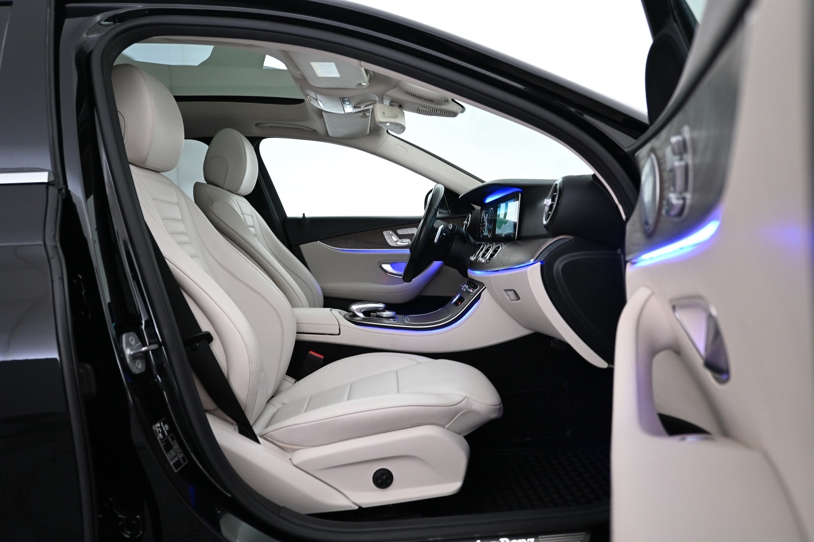 MERCEDES-BENZ E 2018