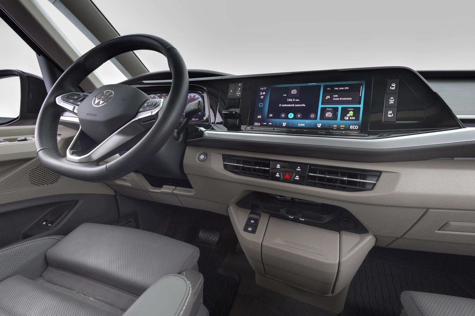 VOLKSWAGEN Multivan 2025