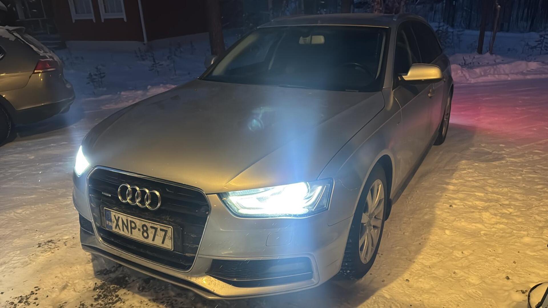 AUDI A4 2016