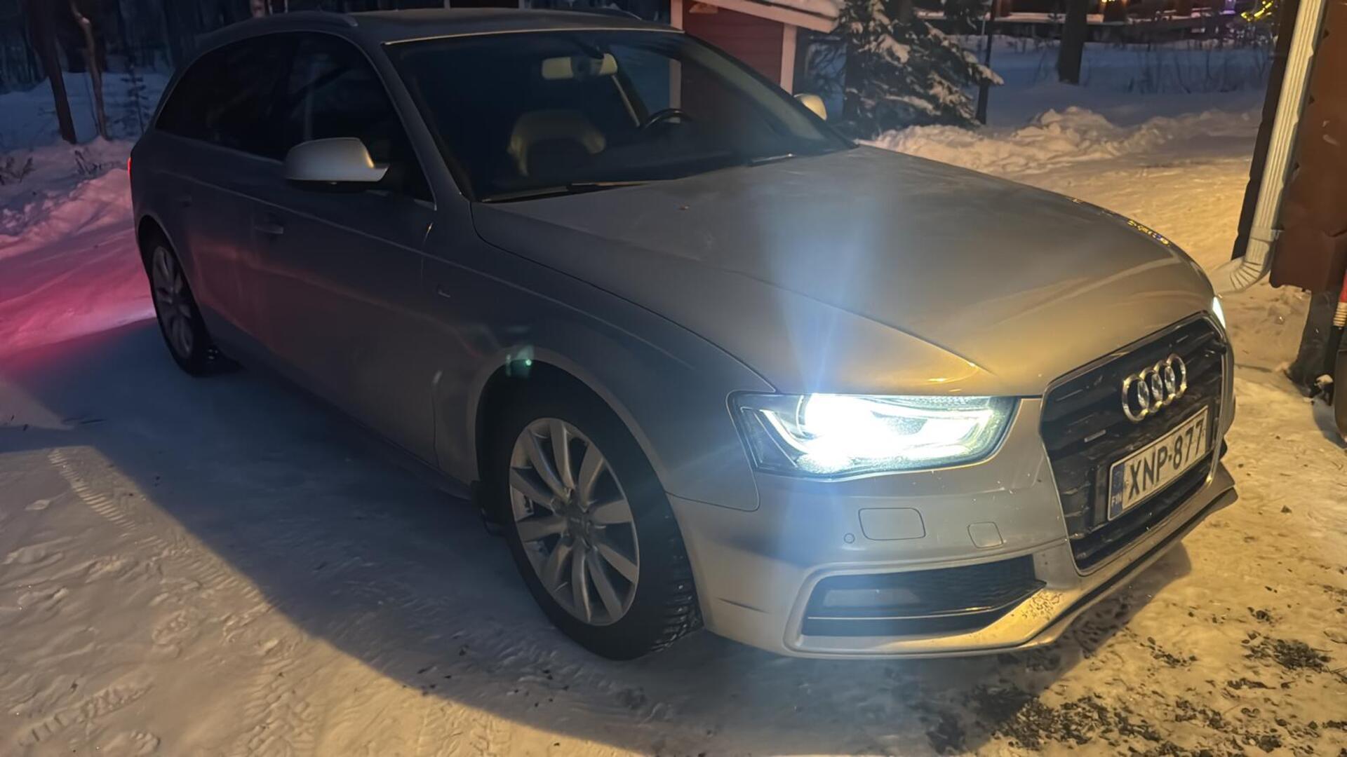 AUDI A4 2016