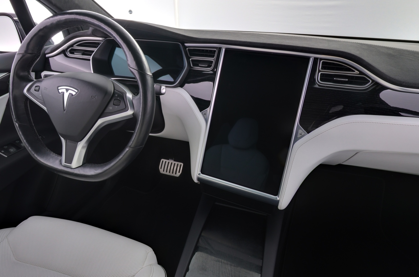 TESLA Model X 2017