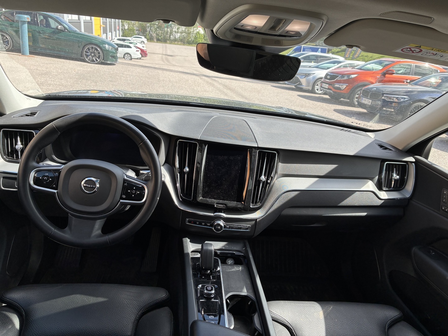 VOLVO XC60 2023