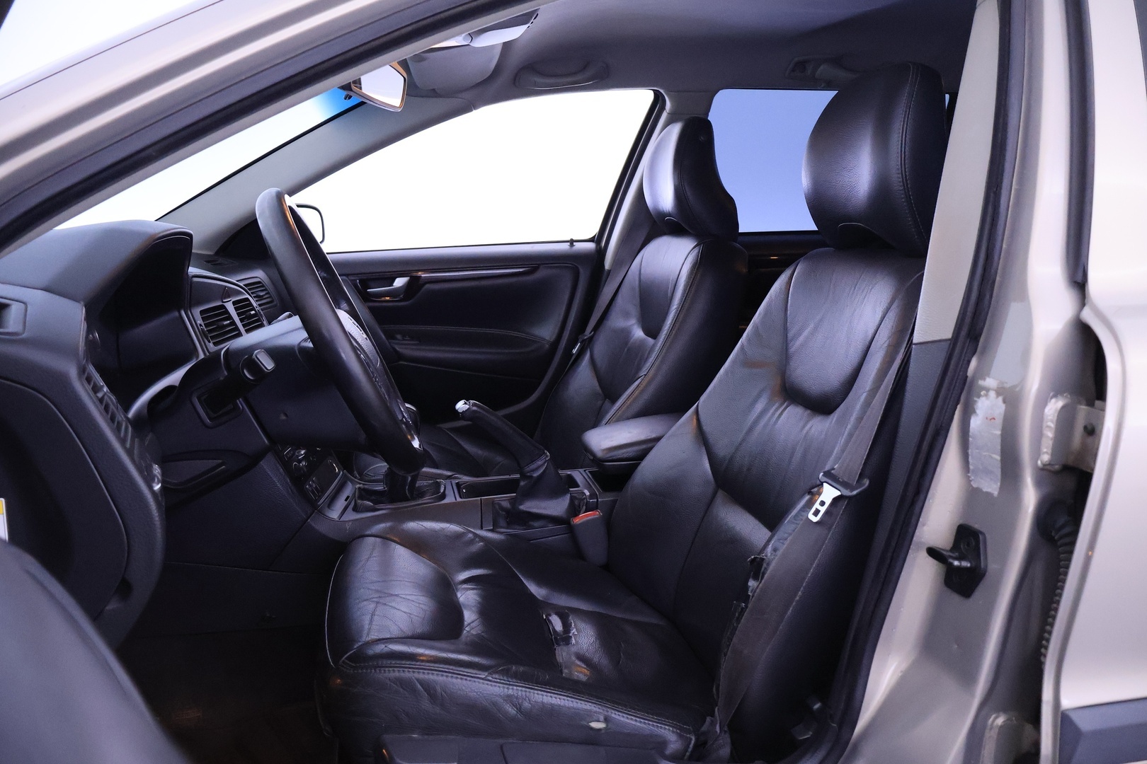 VOLVO V70 2003