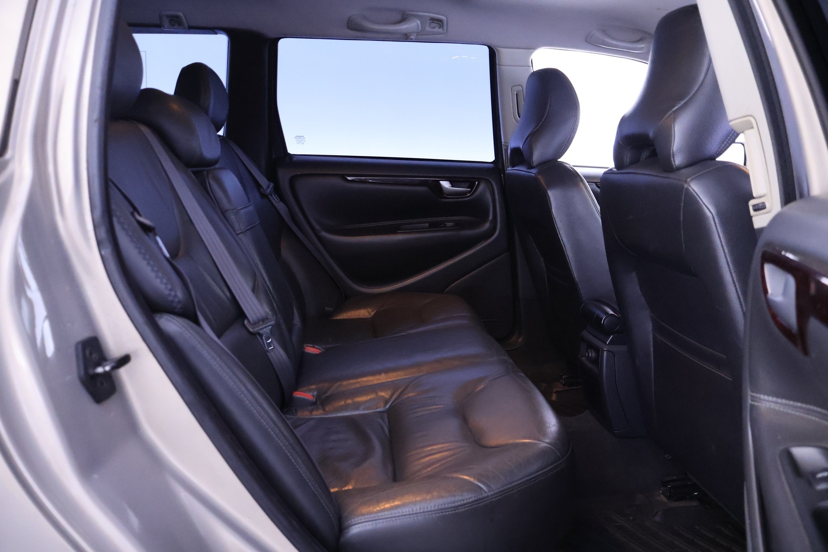 VOLVO V70 2003