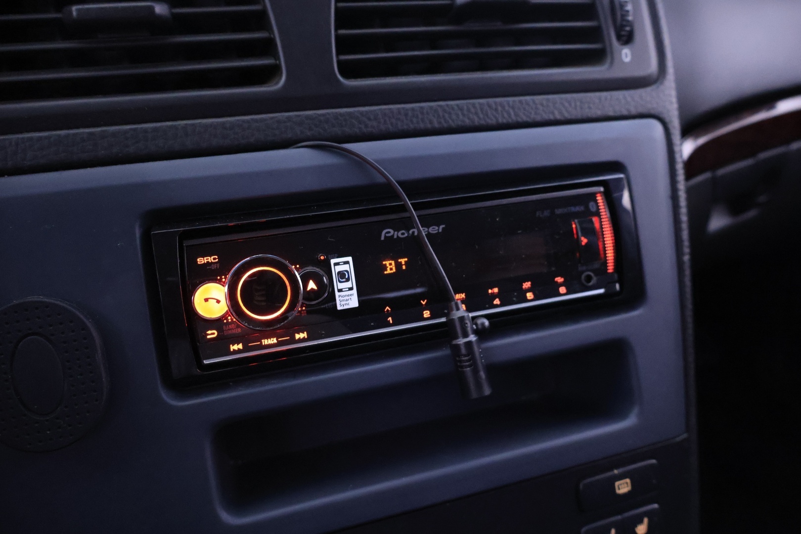 VOLVO V70 2003