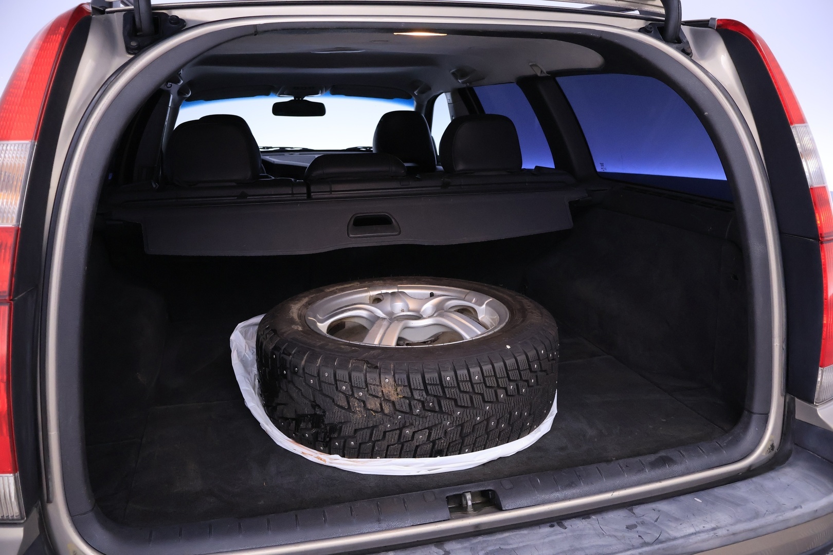 VOLVO V70 2003