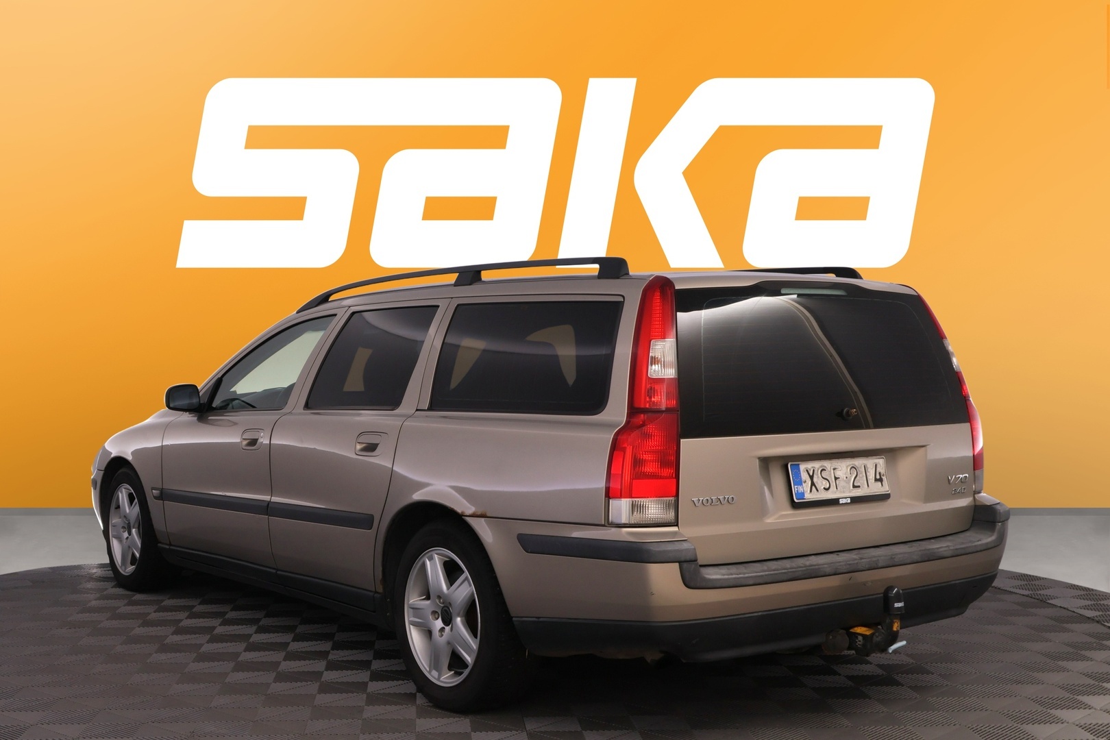 VOLVO V70 2003