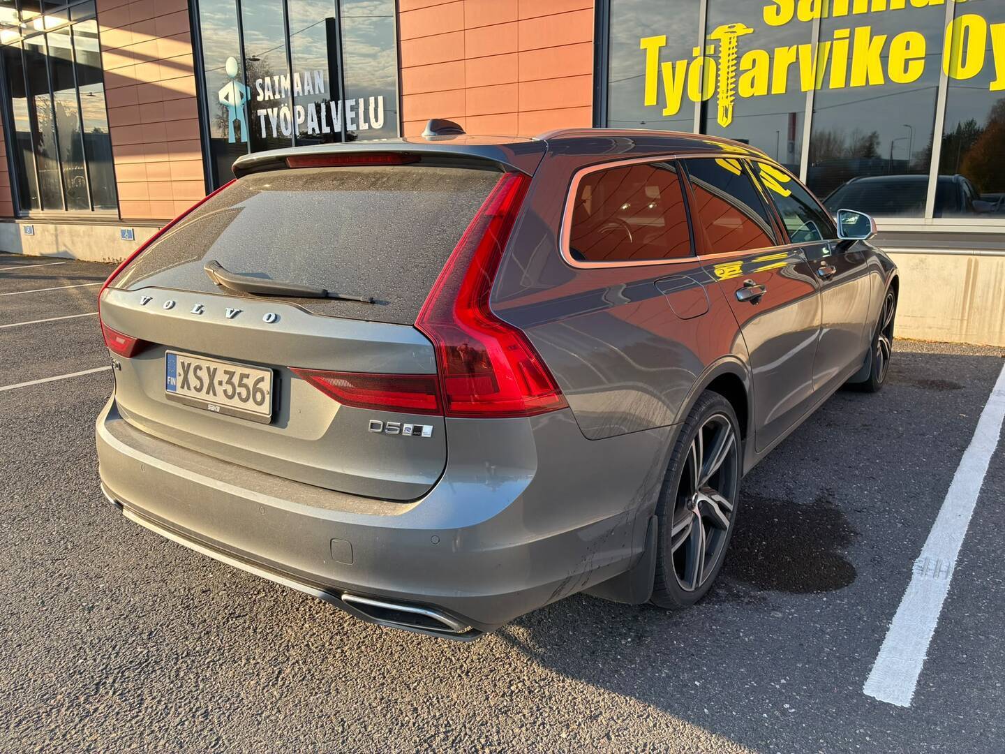 VOLVO V90 2018