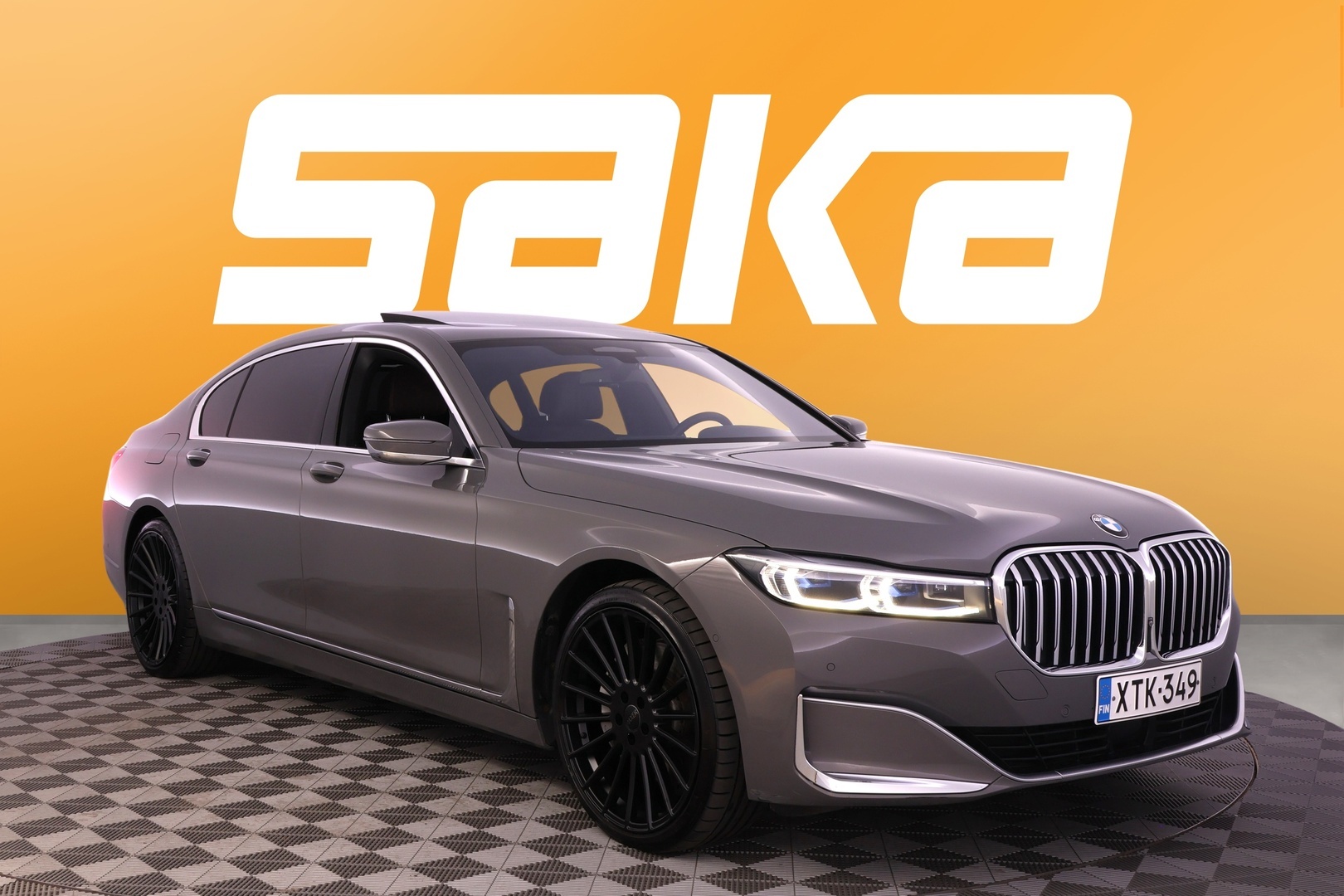 BMW 745 2020