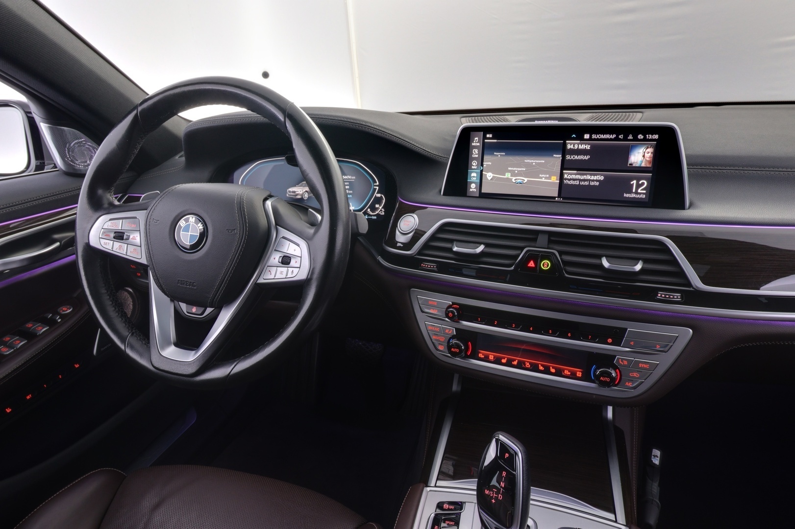 BMW 745 2020