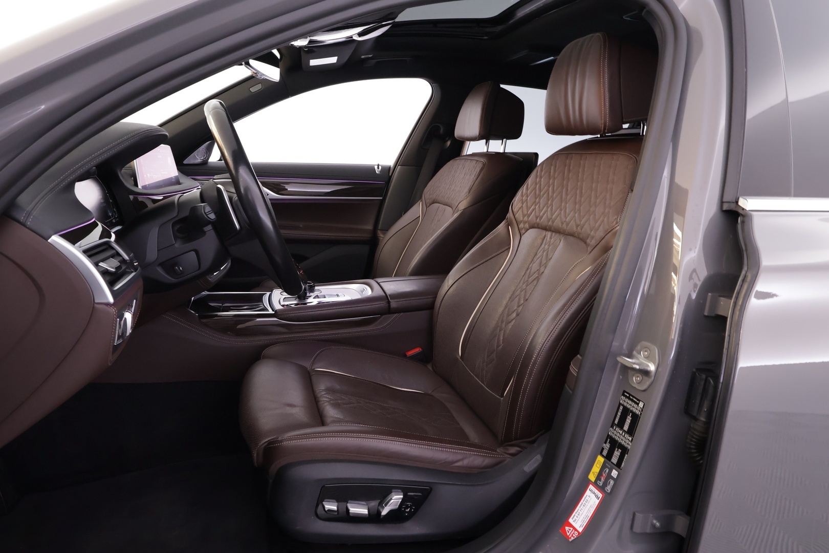 BMW 745 2020