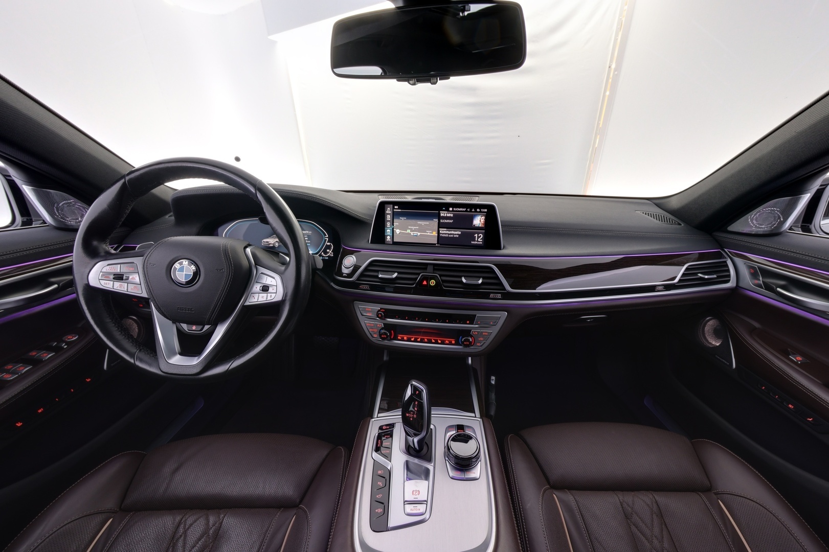 BMW 745 2020