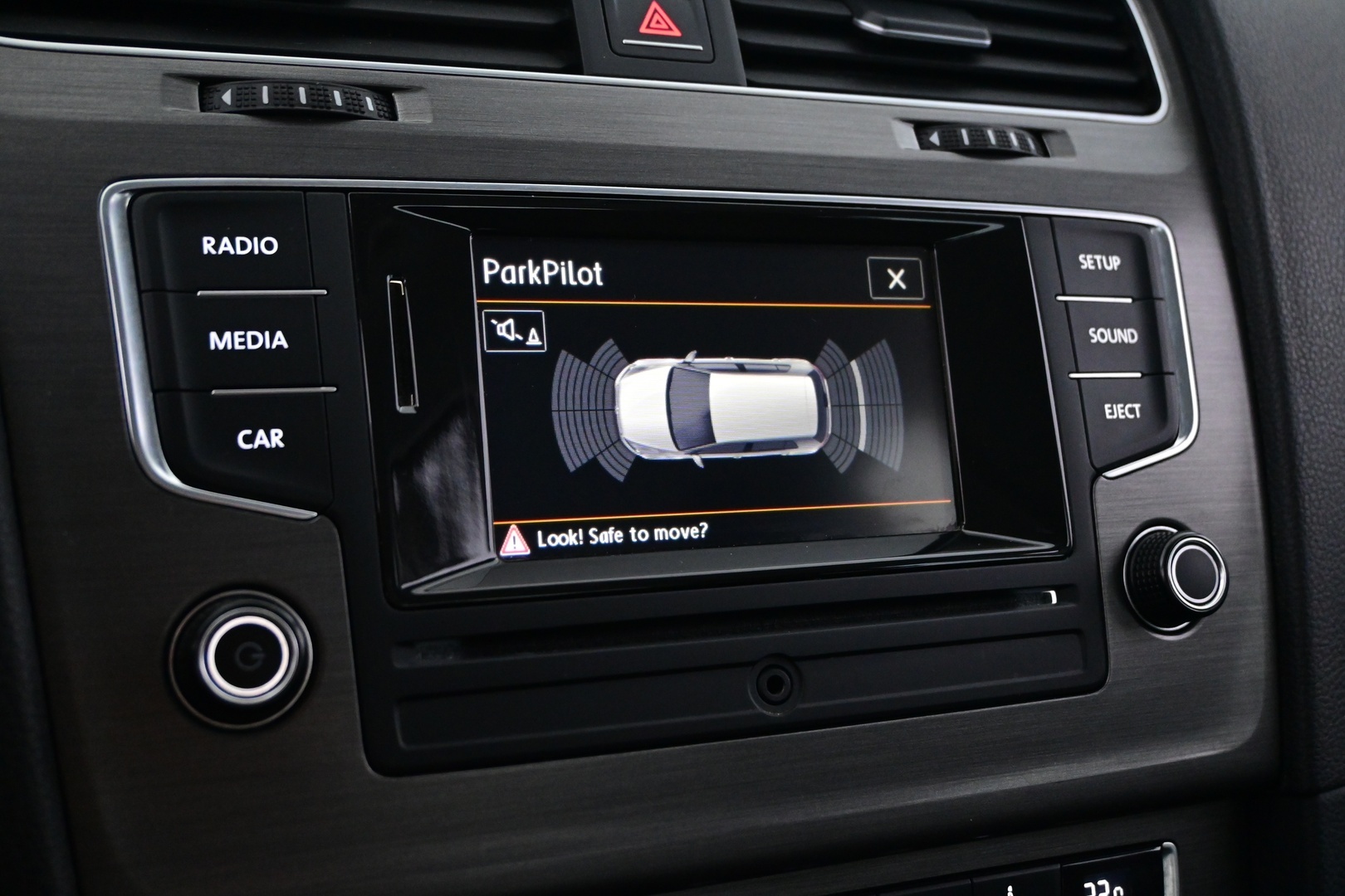 VOLKSWAGEN Golf 2014