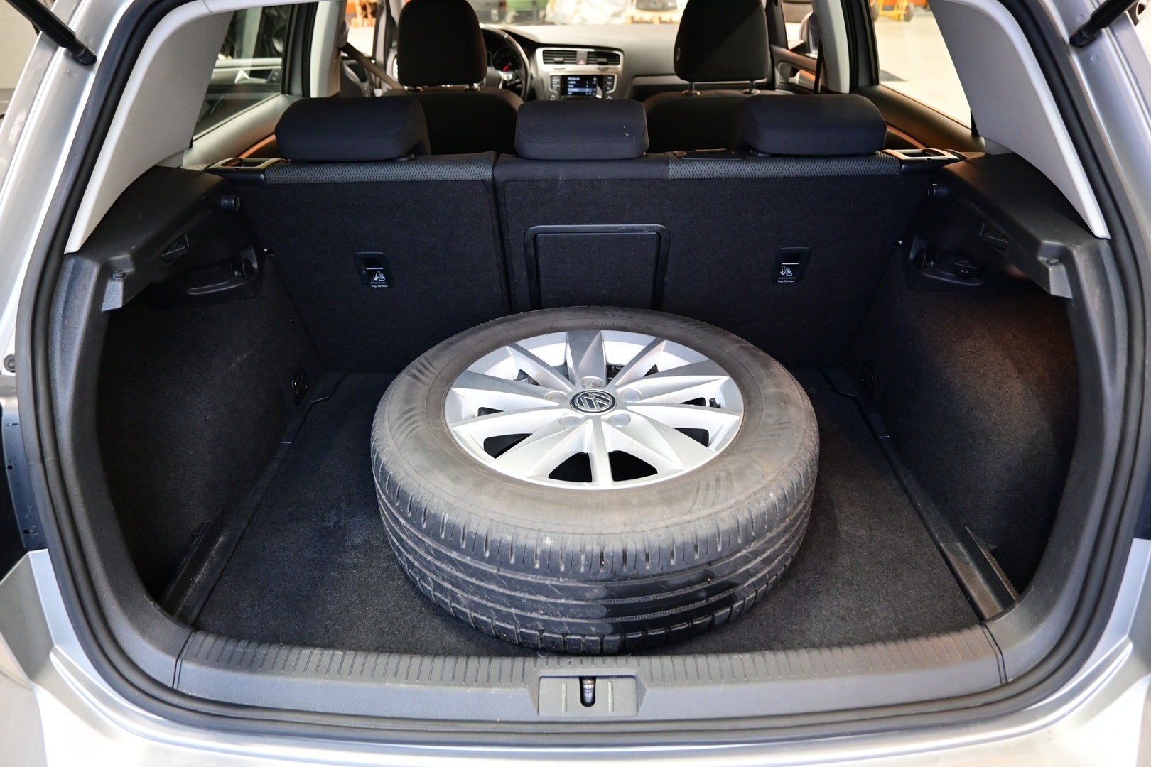 VOLKSWAGEN Golf 2014