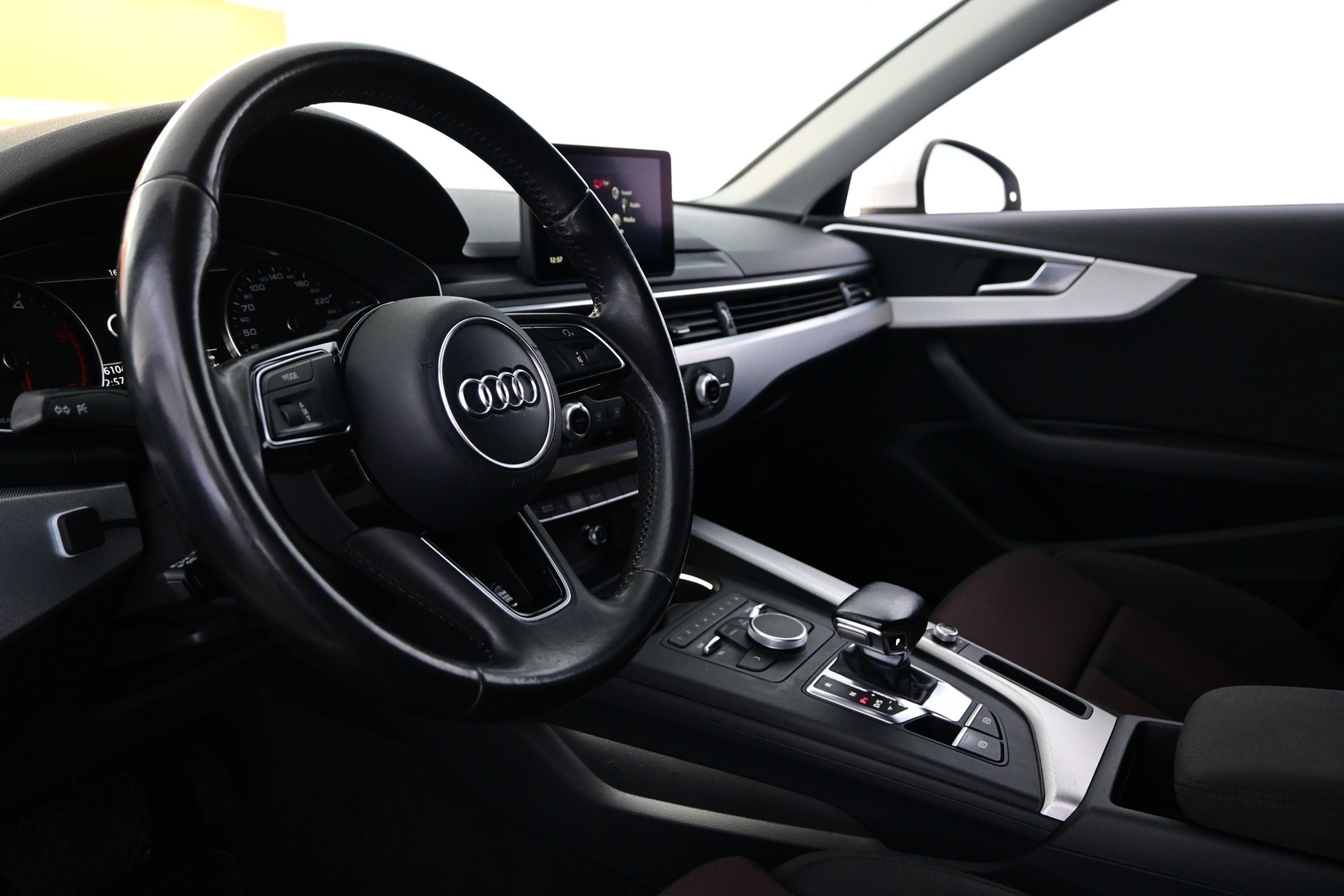 AUDI A4 2016
