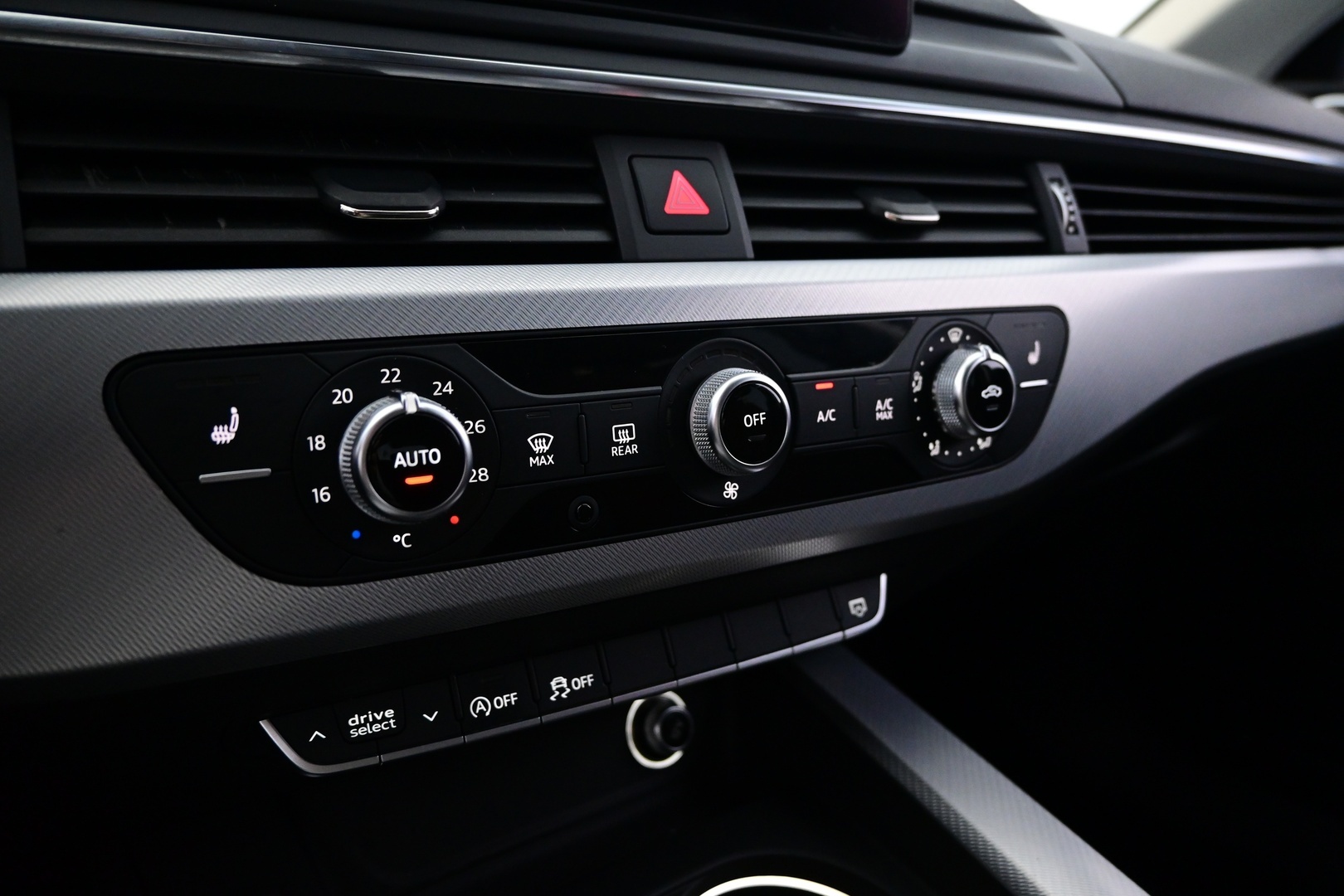 AUDI A4 2016