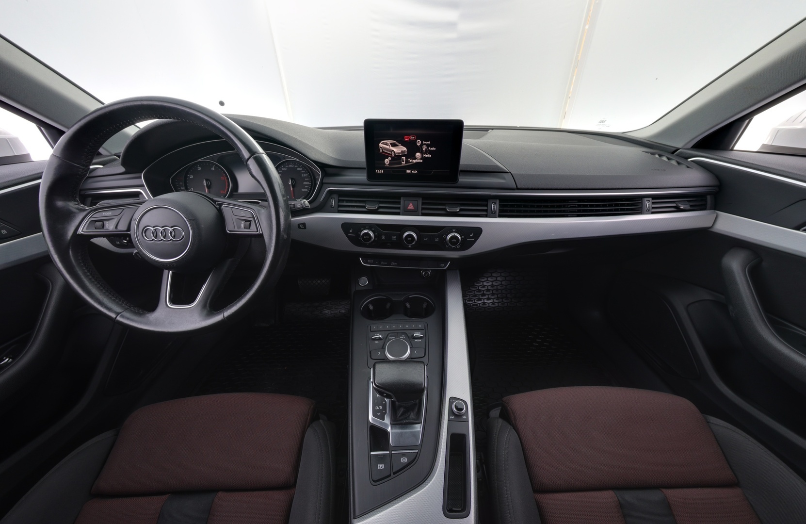 AUDI A4 2016