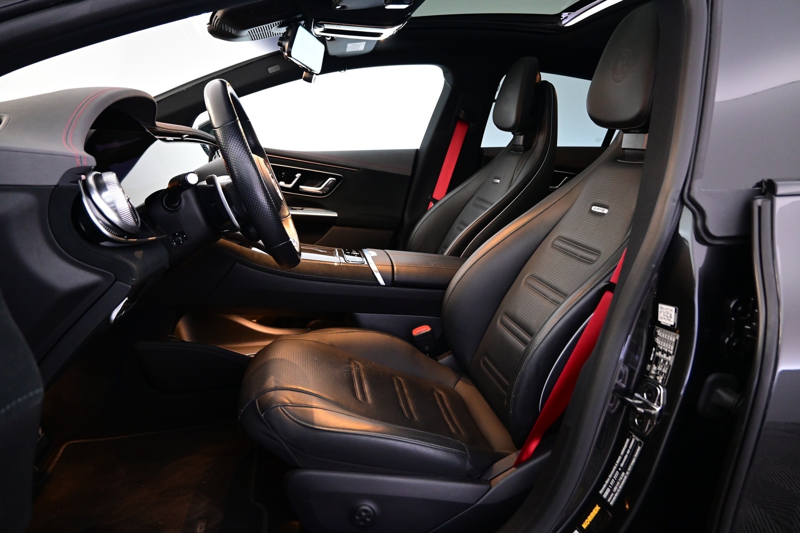 MERCEDES-BENZ EQE 2022