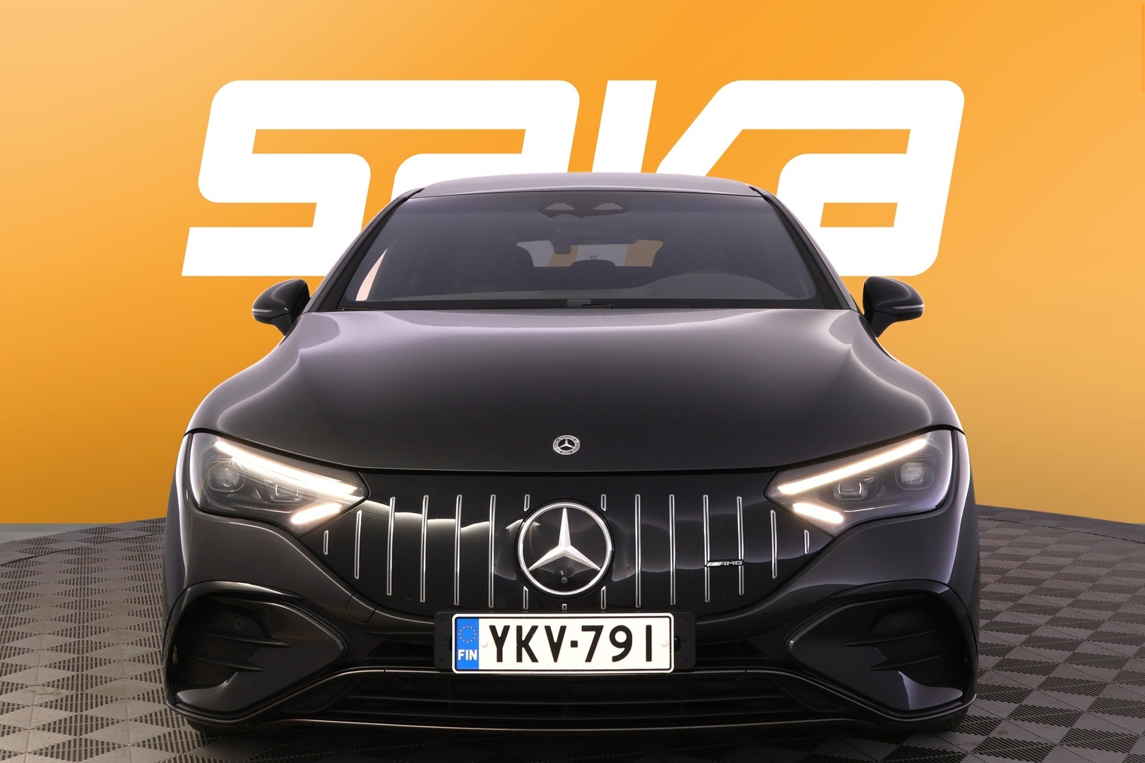 MERCEDES-BENZ EQE 2022