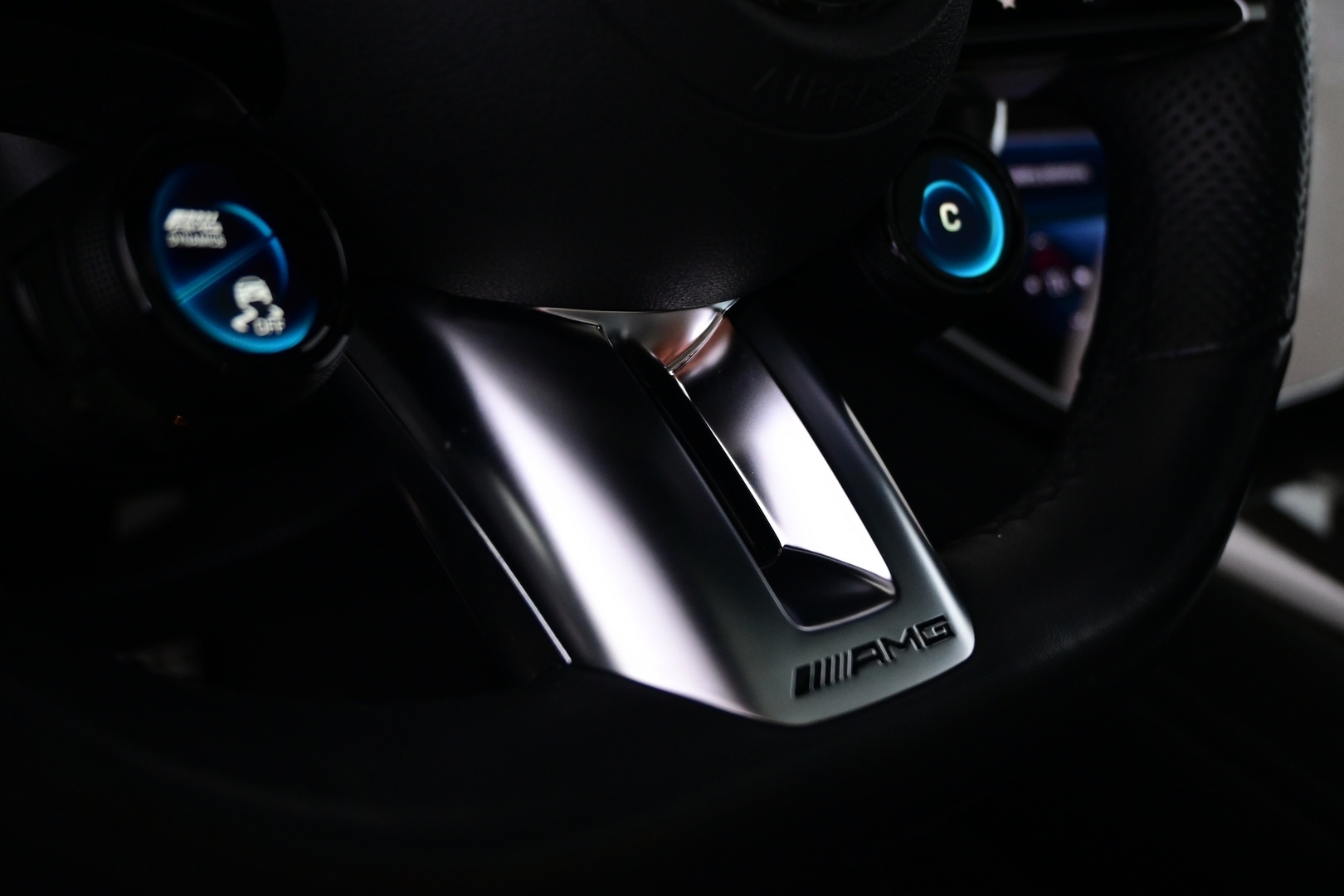 MERCEDES-BENZ EQE 2022