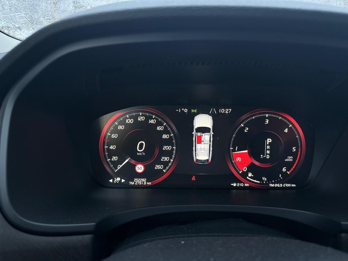 VOLVO V90 Cross Country 2017