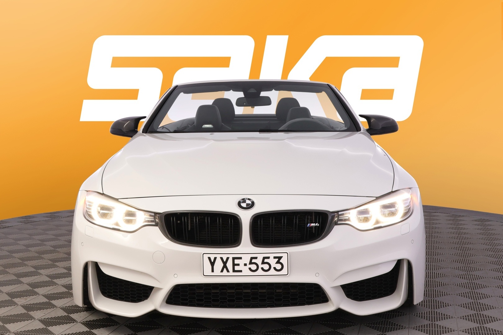BMW M4 2015