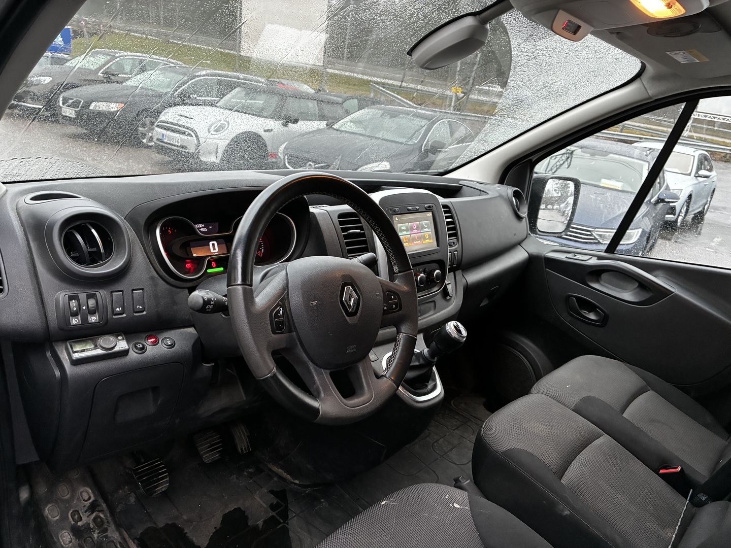 RENAULT Trafic 2021
