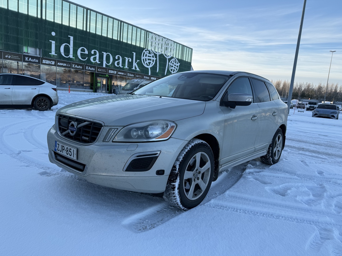 VOLVO XC60 2012