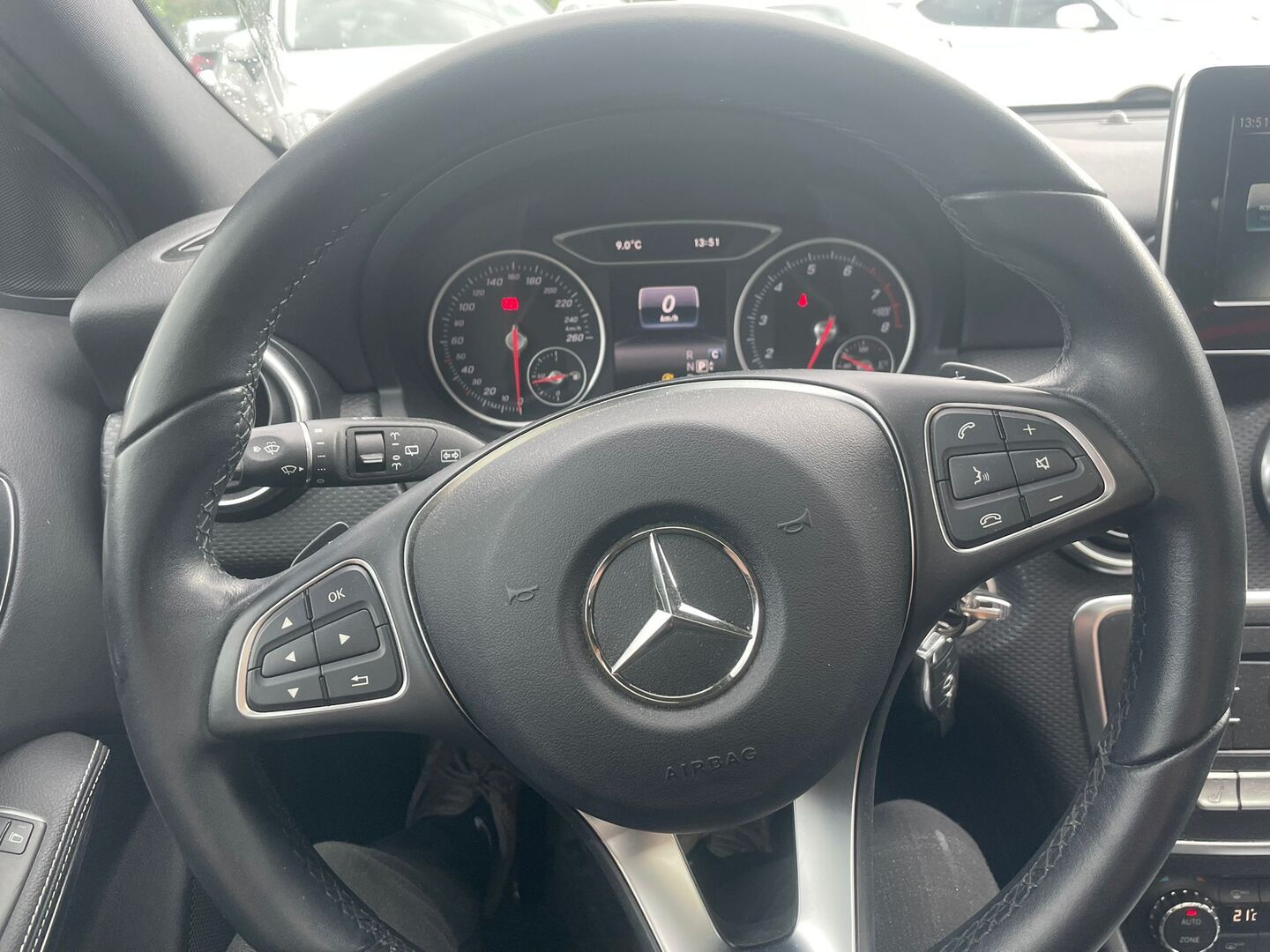 MERCEDES-BENZ A 2016