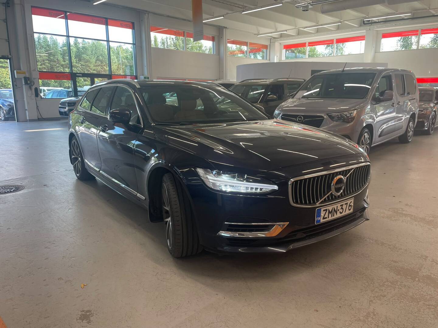 VOLVO V90 2019