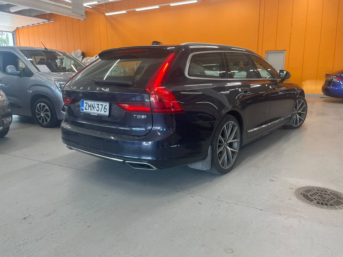 VOLVO V90 2019
