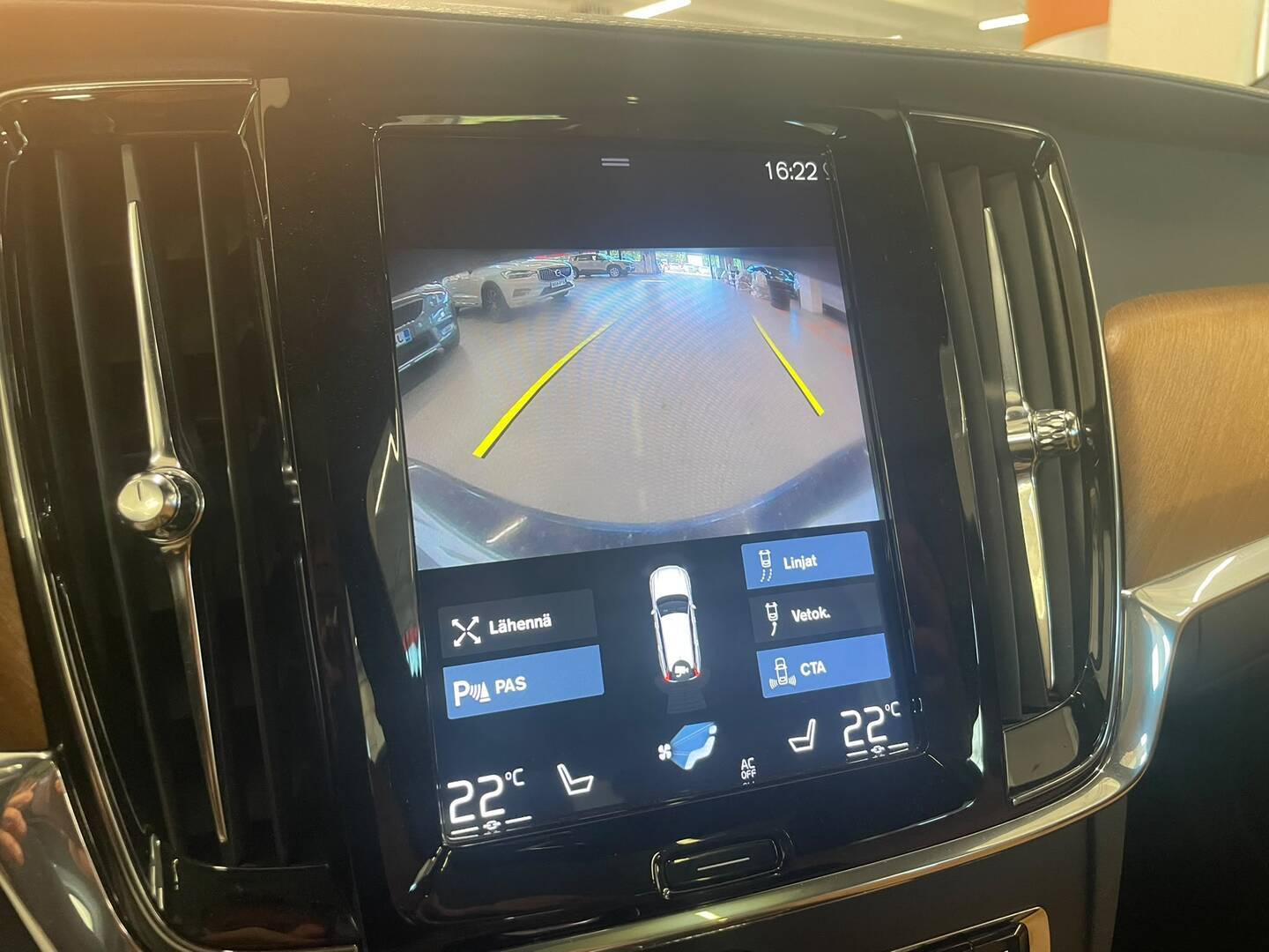 VOLVO V90 2019
