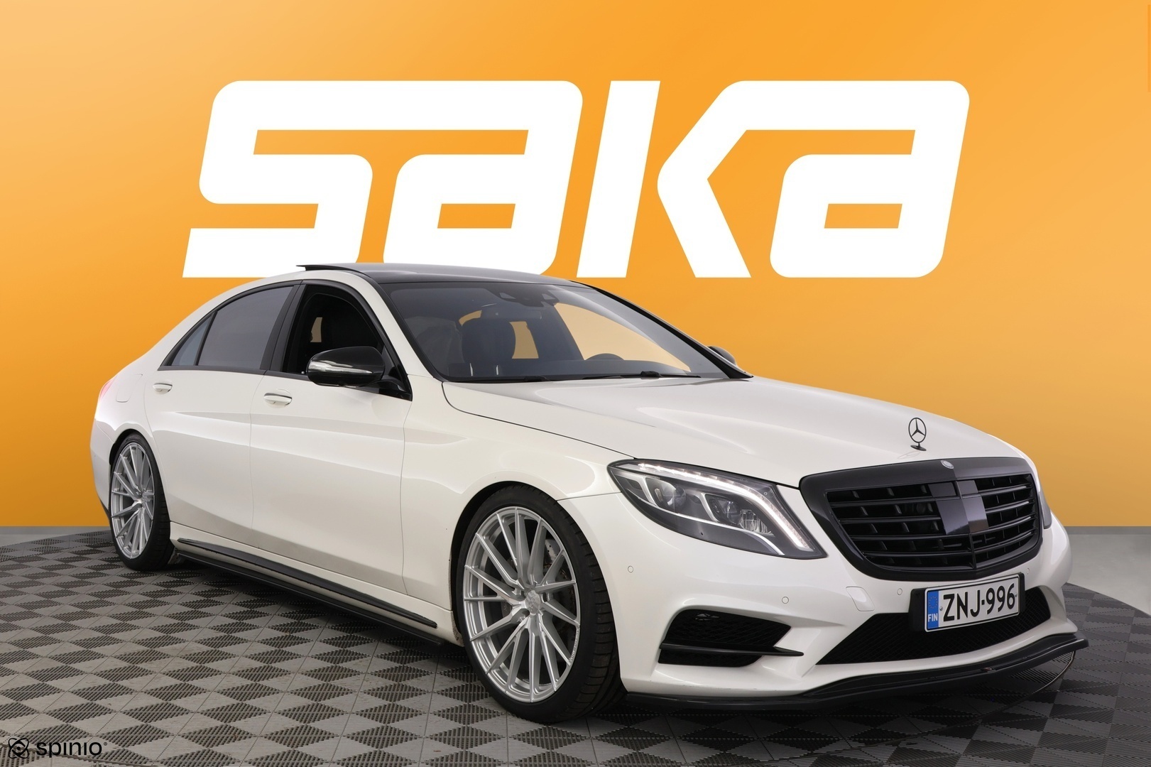 MERCEDES-BENZ S 2015