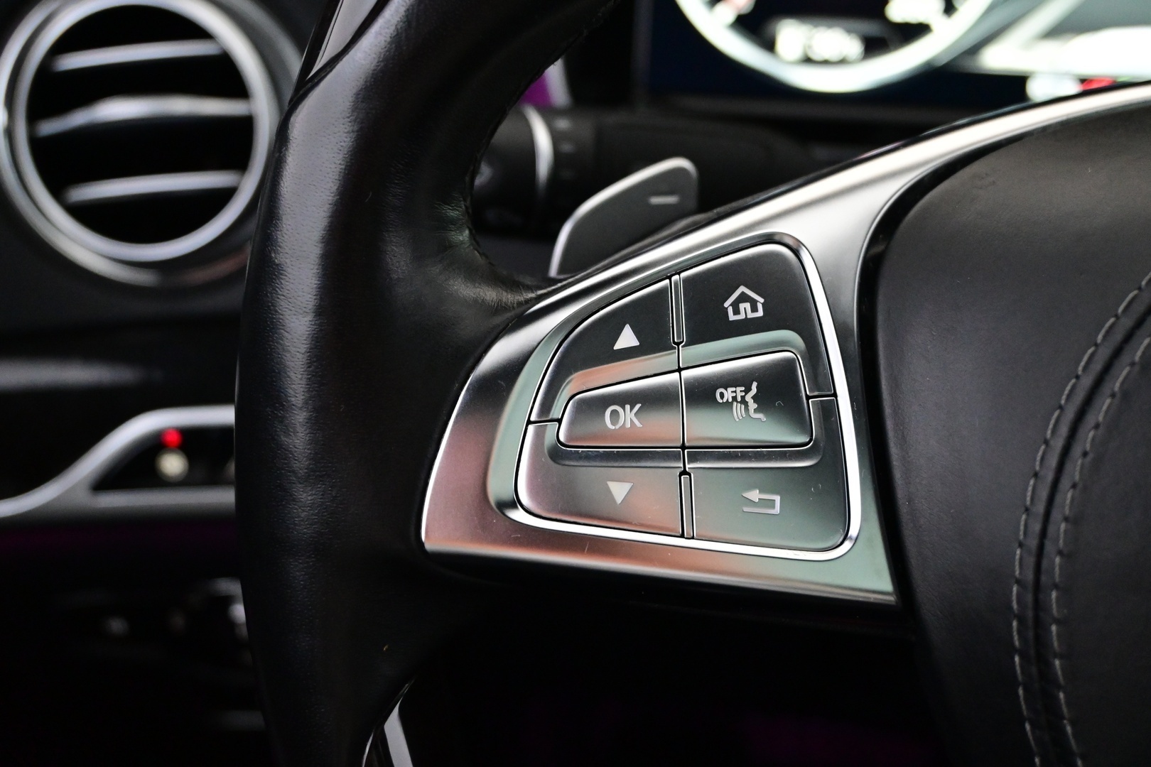 MERCEDES-BENZ S 2015