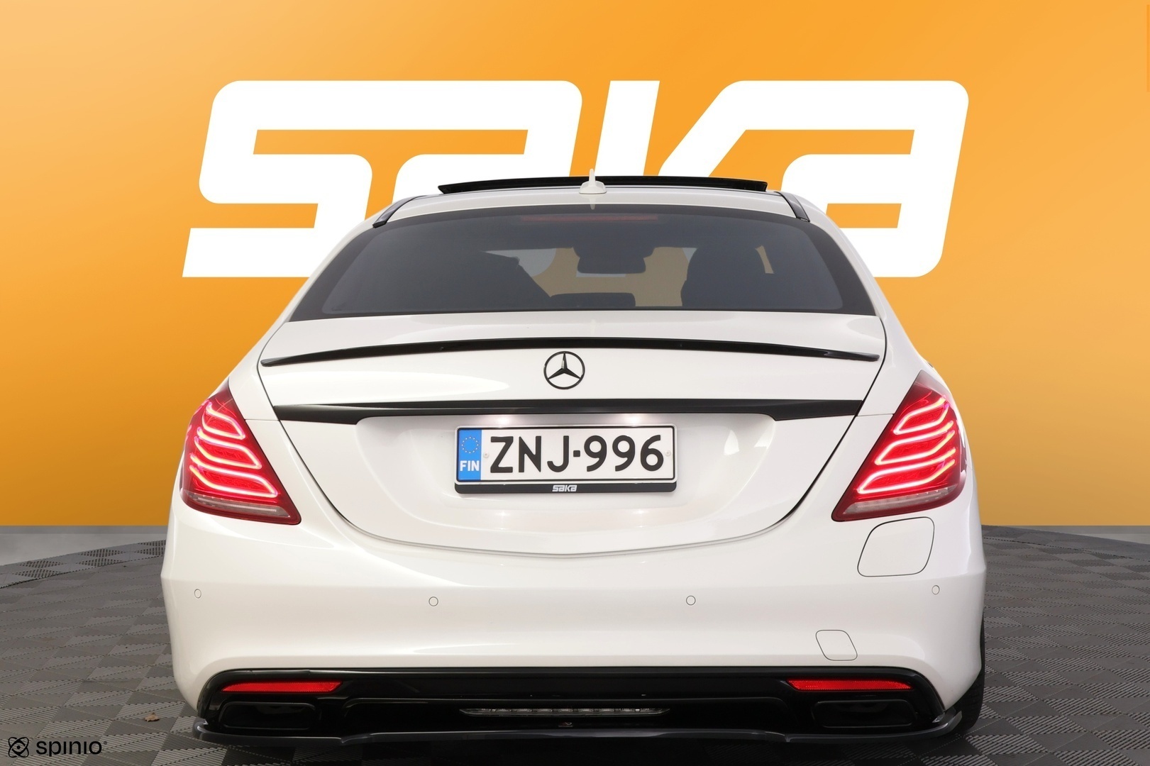 MERCEDES-BENZ S 2015