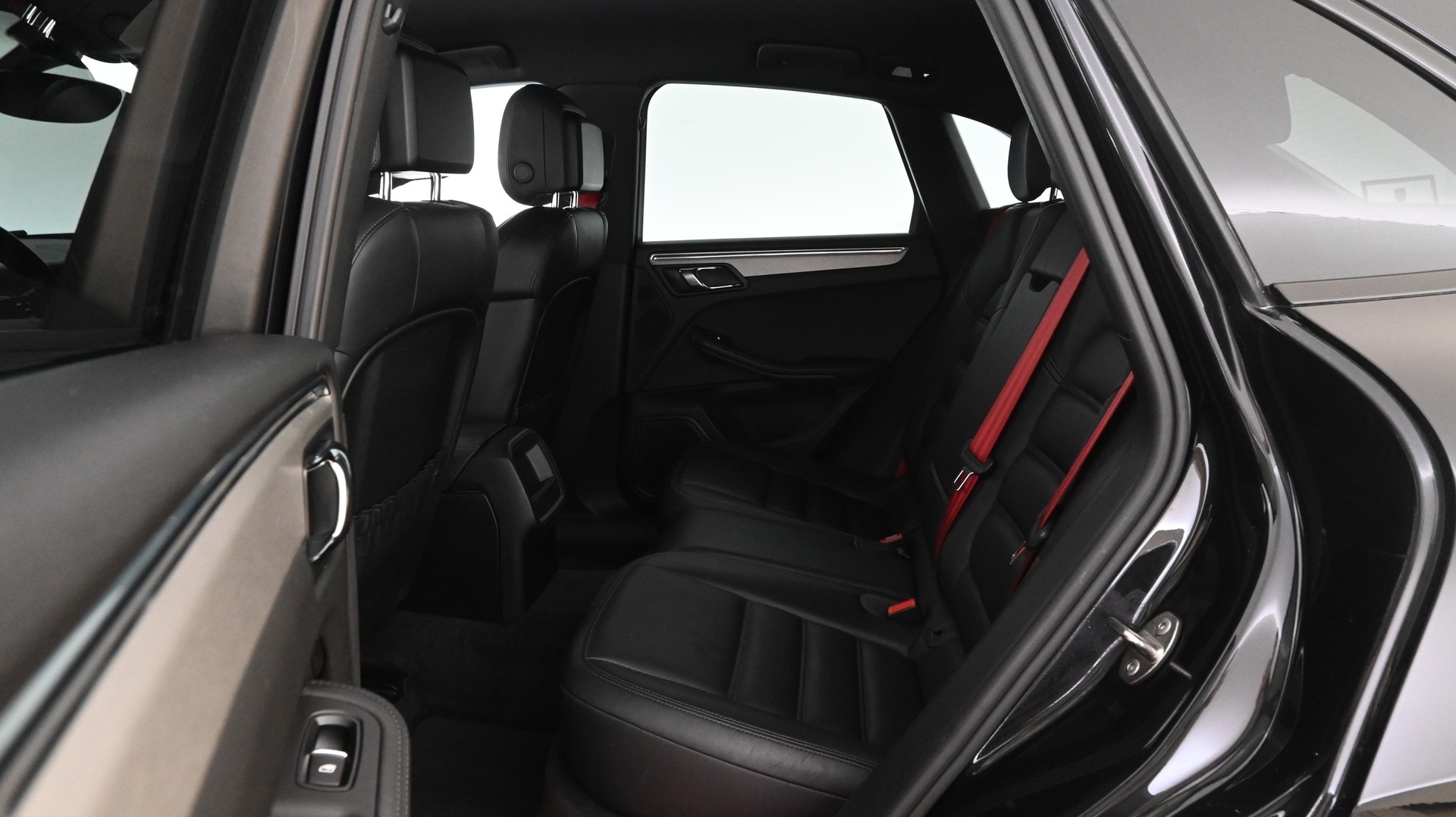 PORSCHE Macan 2015