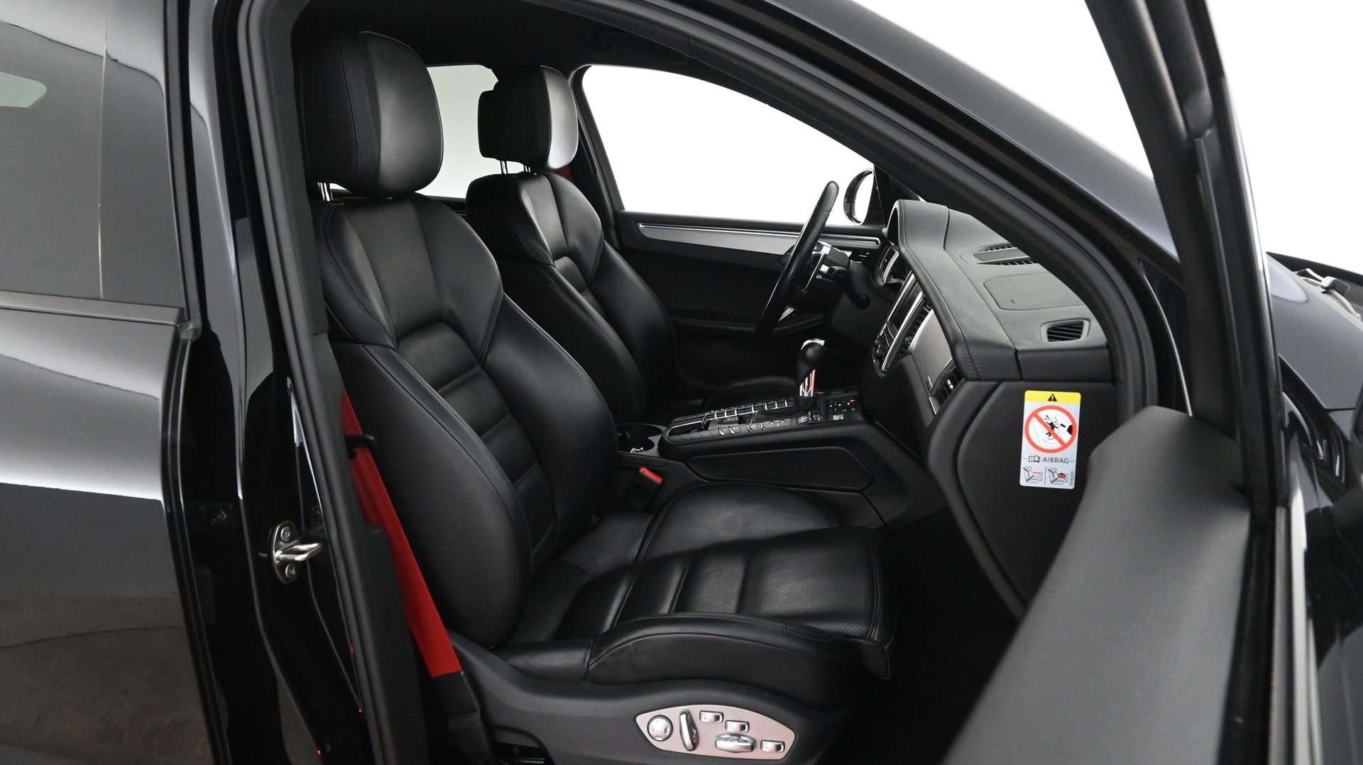 PORSCHE Macan 2015