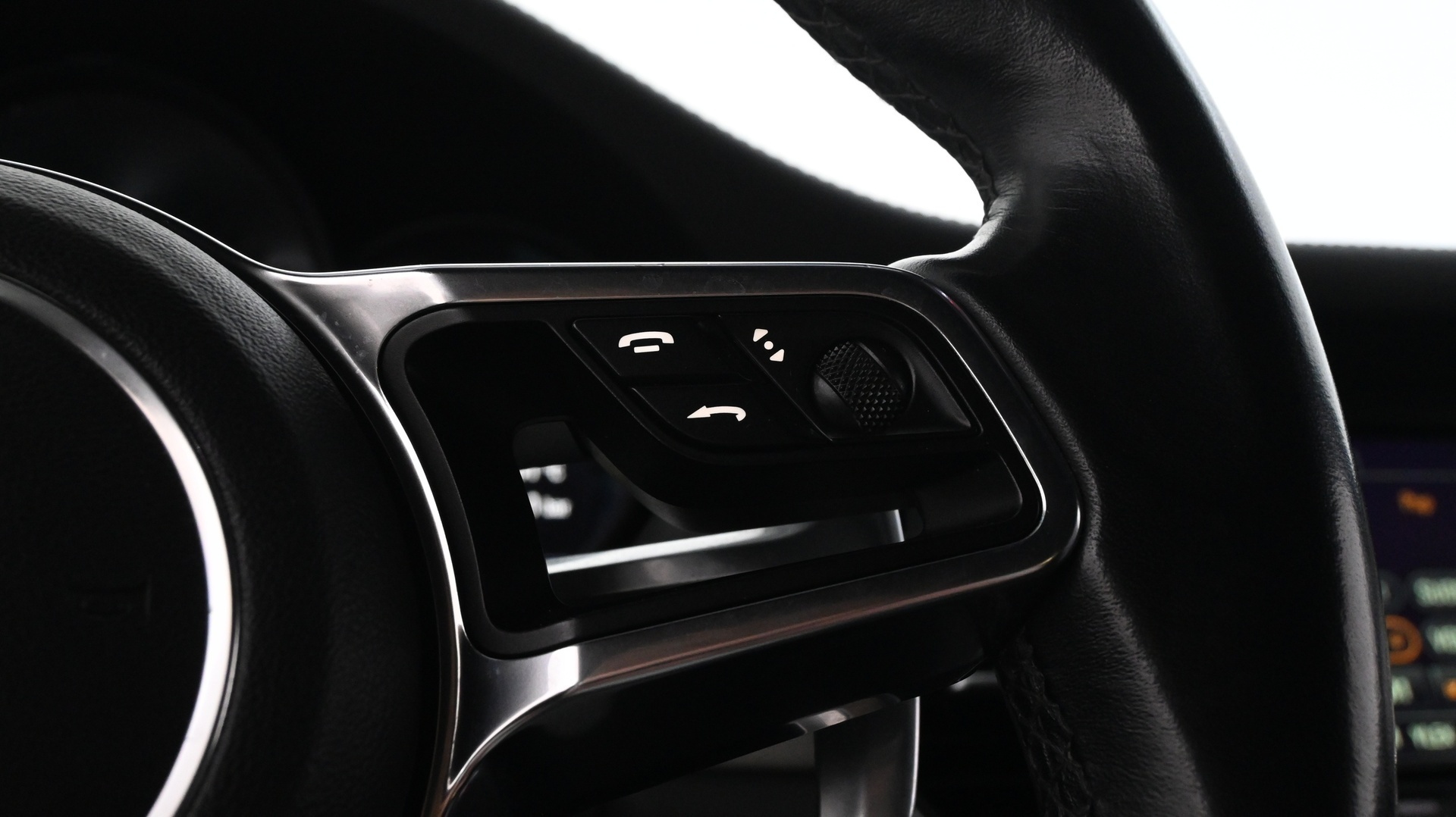 PORSCHE Macan 2015