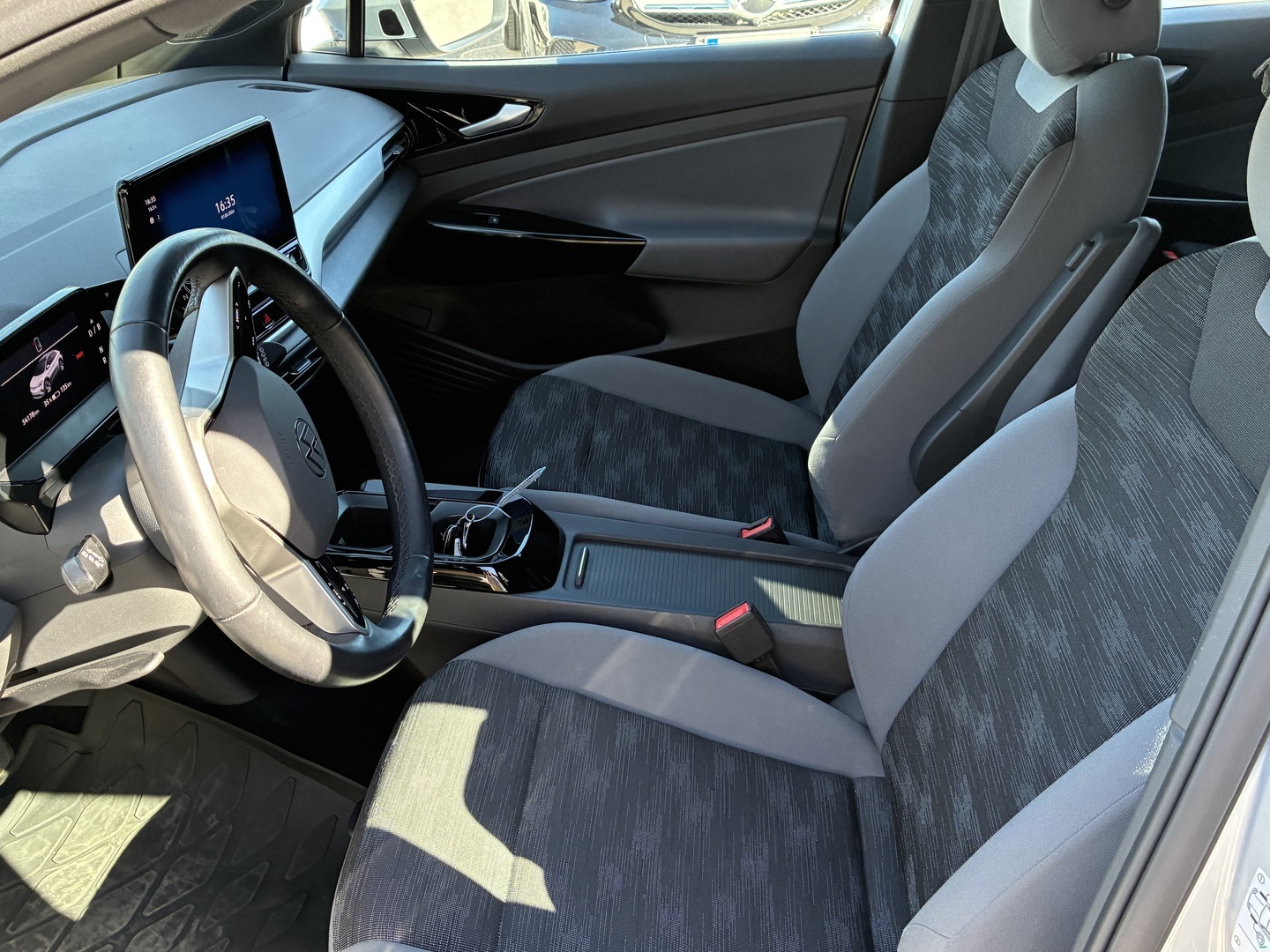 VOLKSWAGEN ID.4 2023