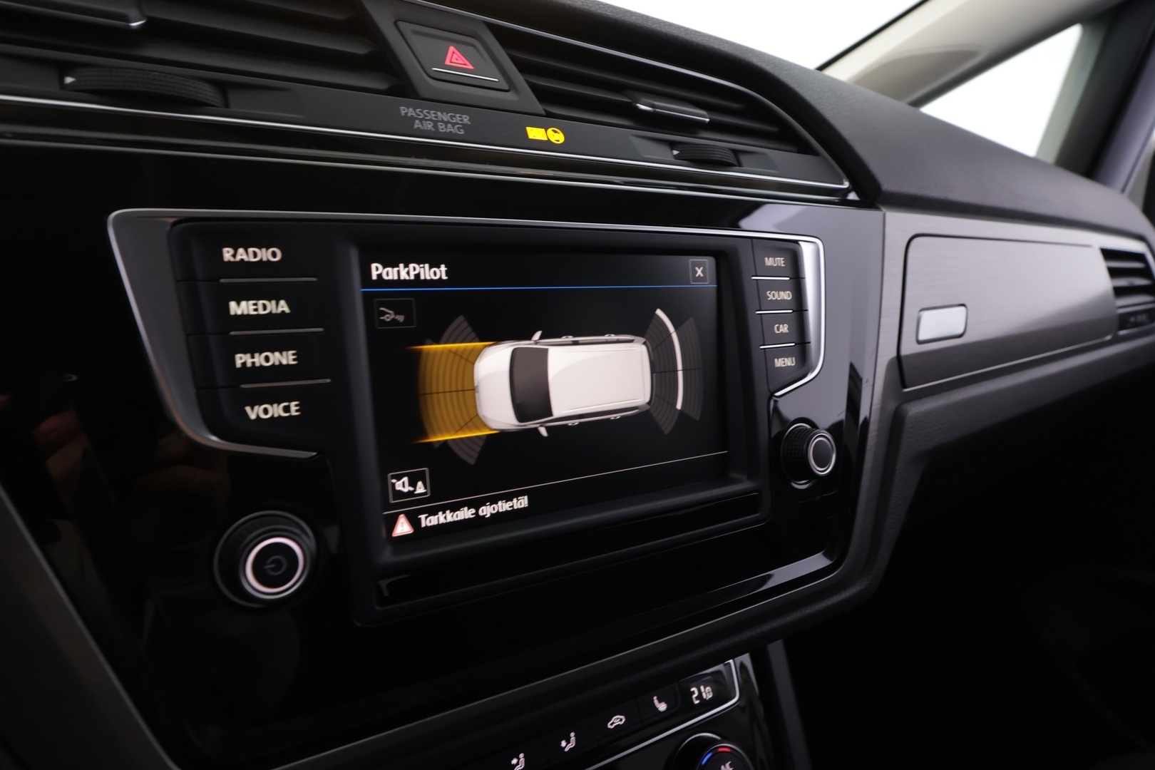 VOLKSWAGEN Touran 2017