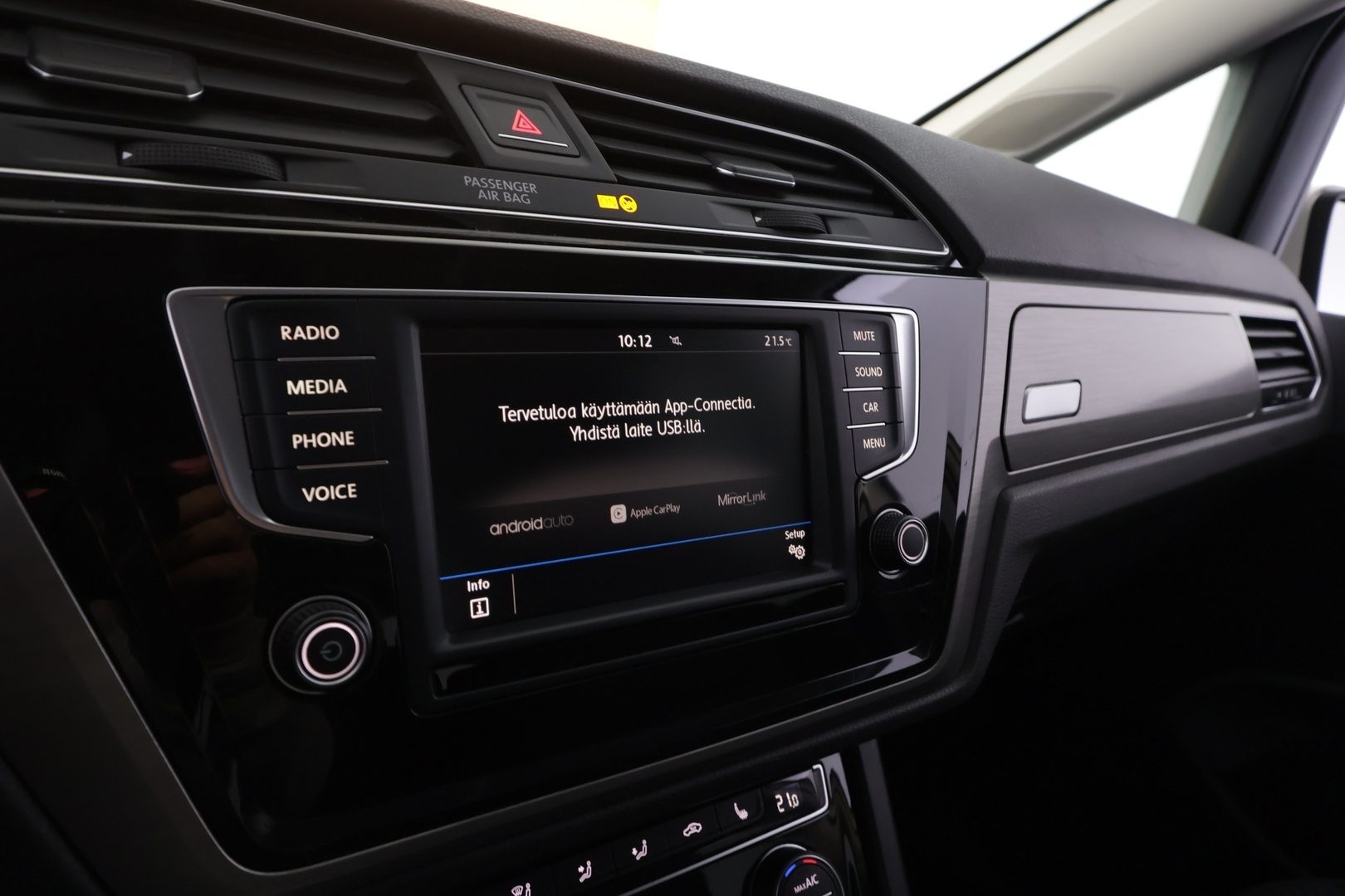 VOLKSWAGEN Touran 2017