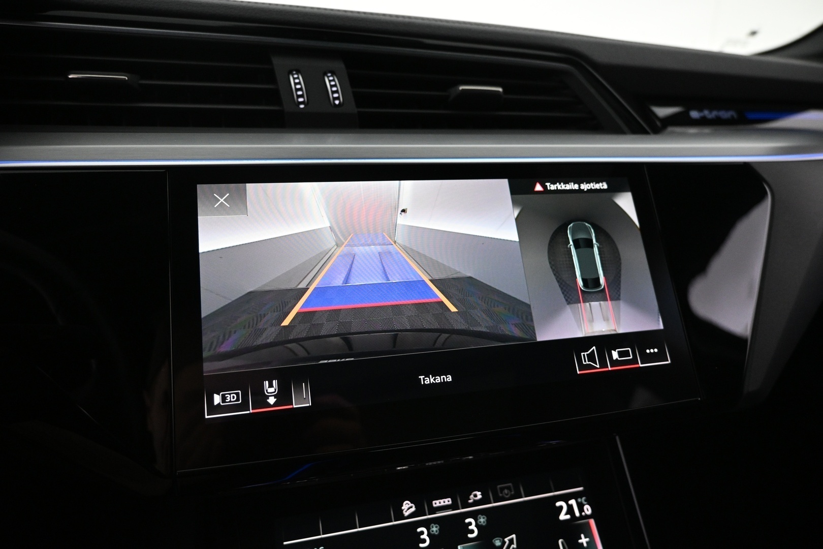 AUDI e-tron 2021