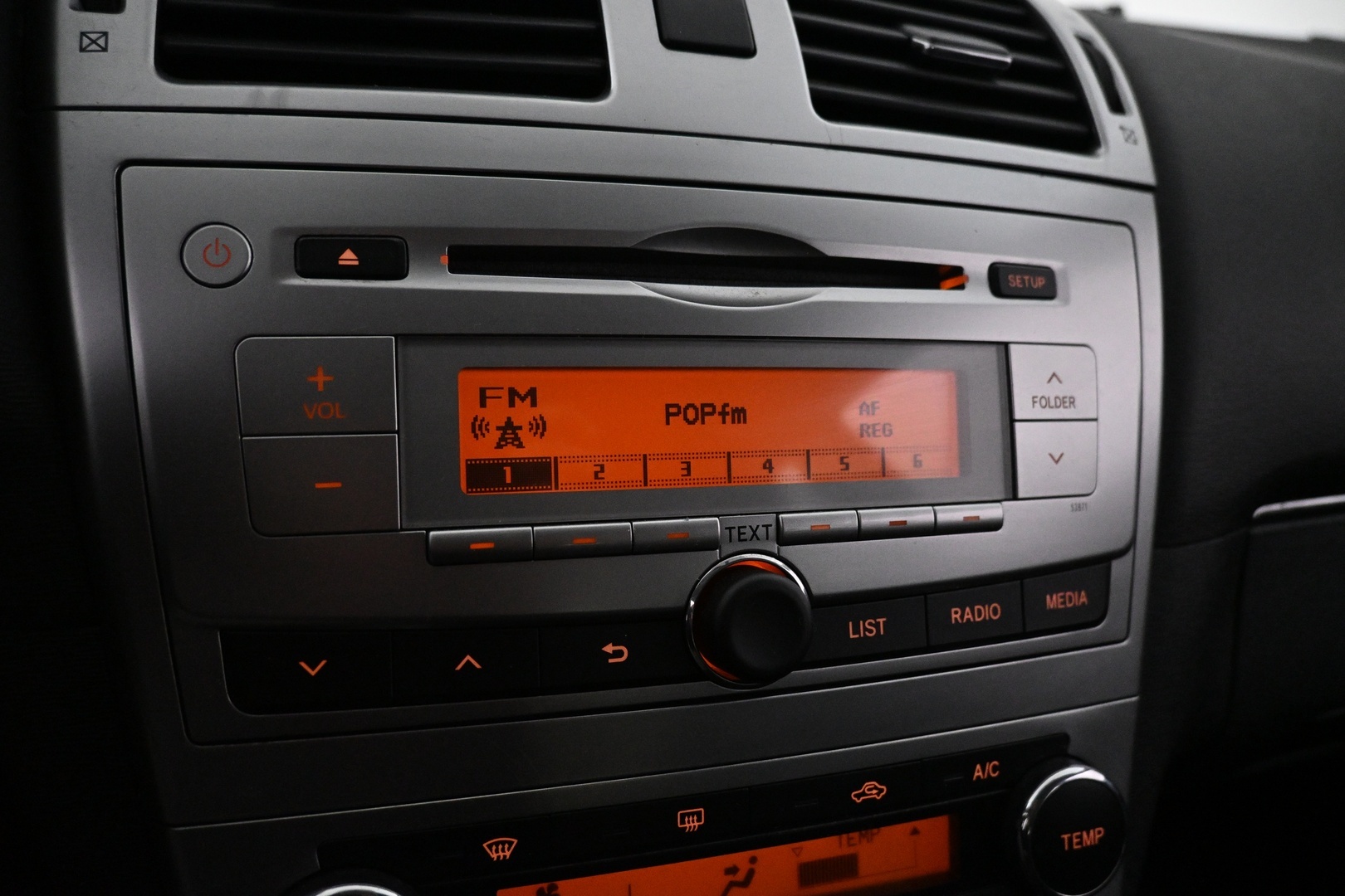 TOYOTA Avensis 2012